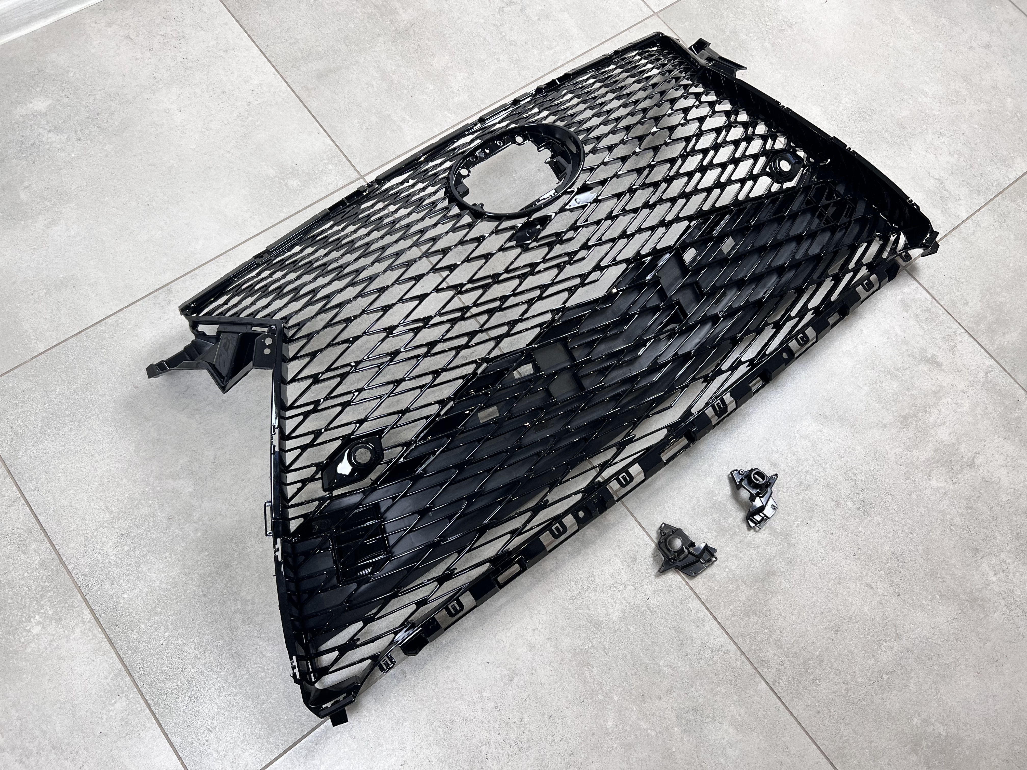 Решітка бампера F-Sport Lexus RX 2015-2019 верх - 5311148340 / низ 5315548060 3