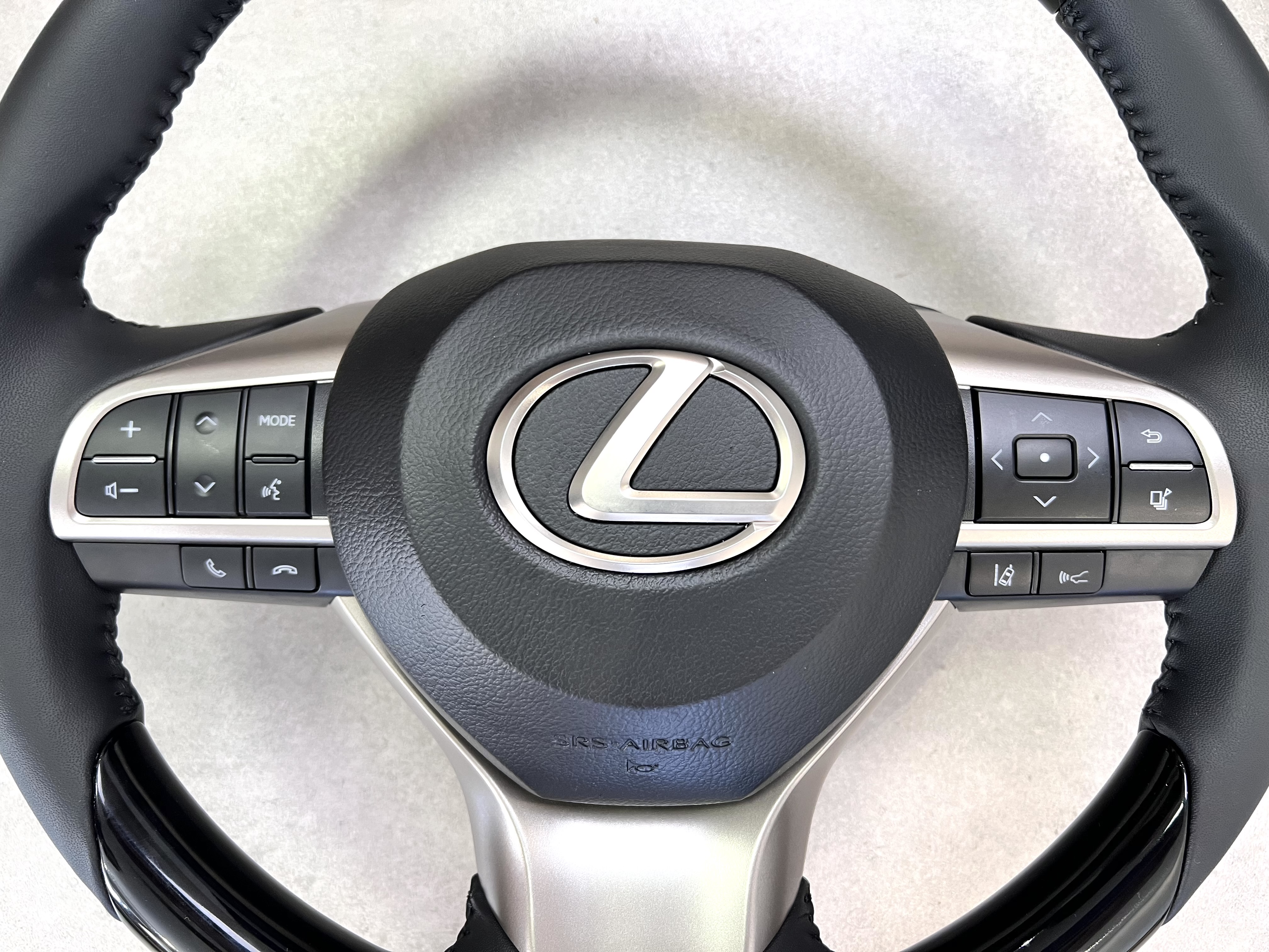 Кермо у зборі чорне PIANO BLACK Lexus LX 570 / GX 460 5