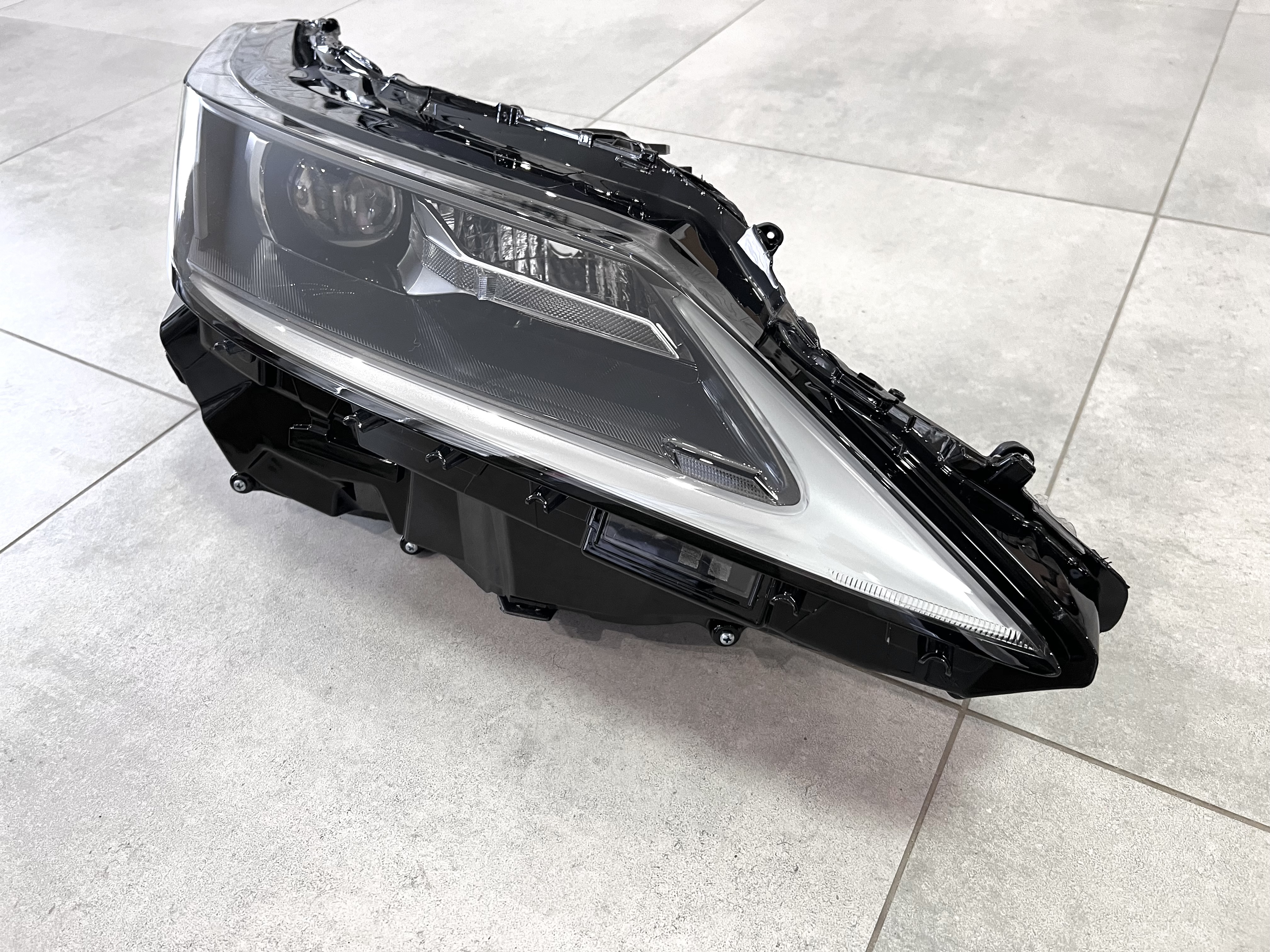 Права фара Lexus RX 2019-2021 під блок 3