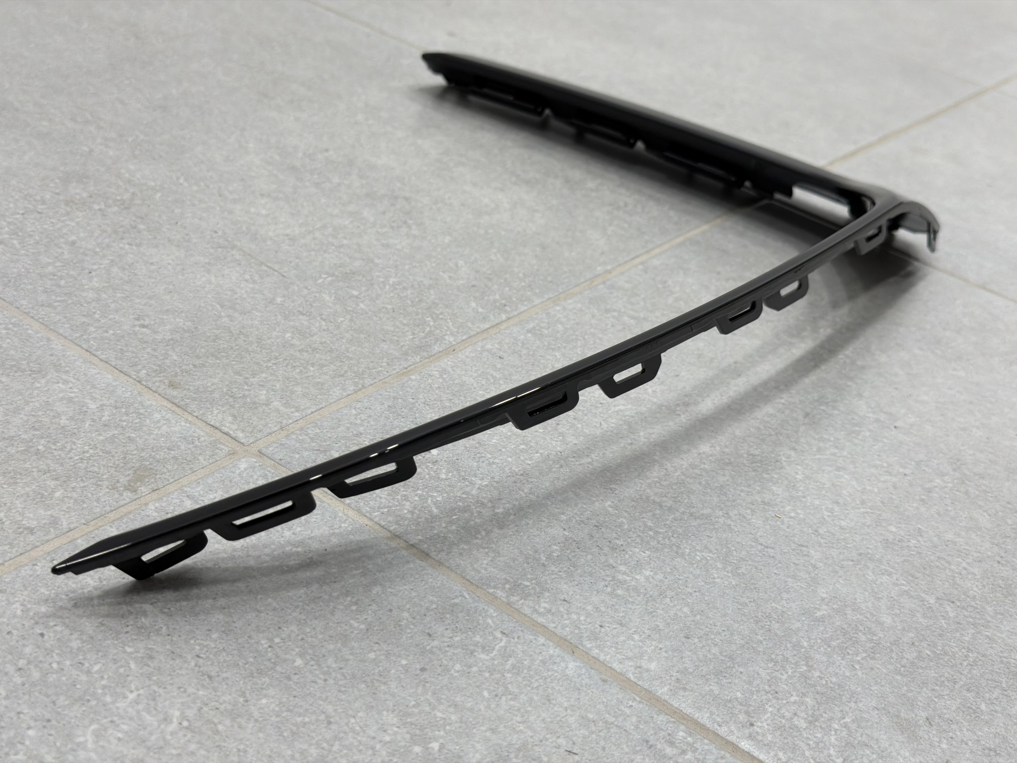 Накладка бампера ліва 4M0807299B S-Line BLACK для Audi Q7 2020-2024 6
