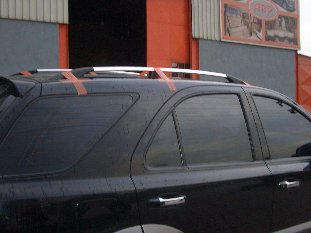 Рейлінги на дах Kia Sorento 2003-2009 із металевими кінцевиками. 2