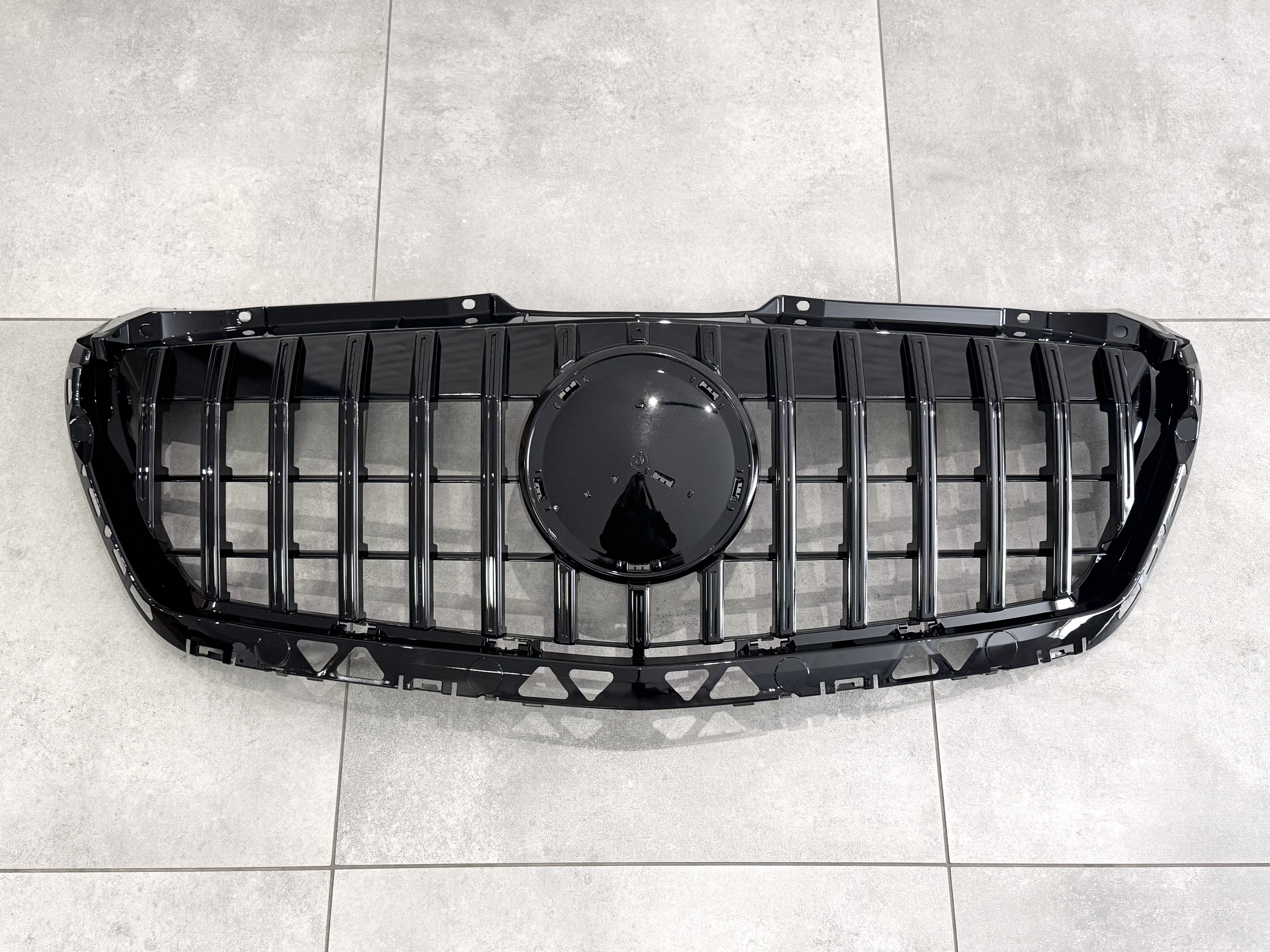 Решітка радіатора BLACK для Mercedes-Benz Sprinter W906 2013-2018 5
