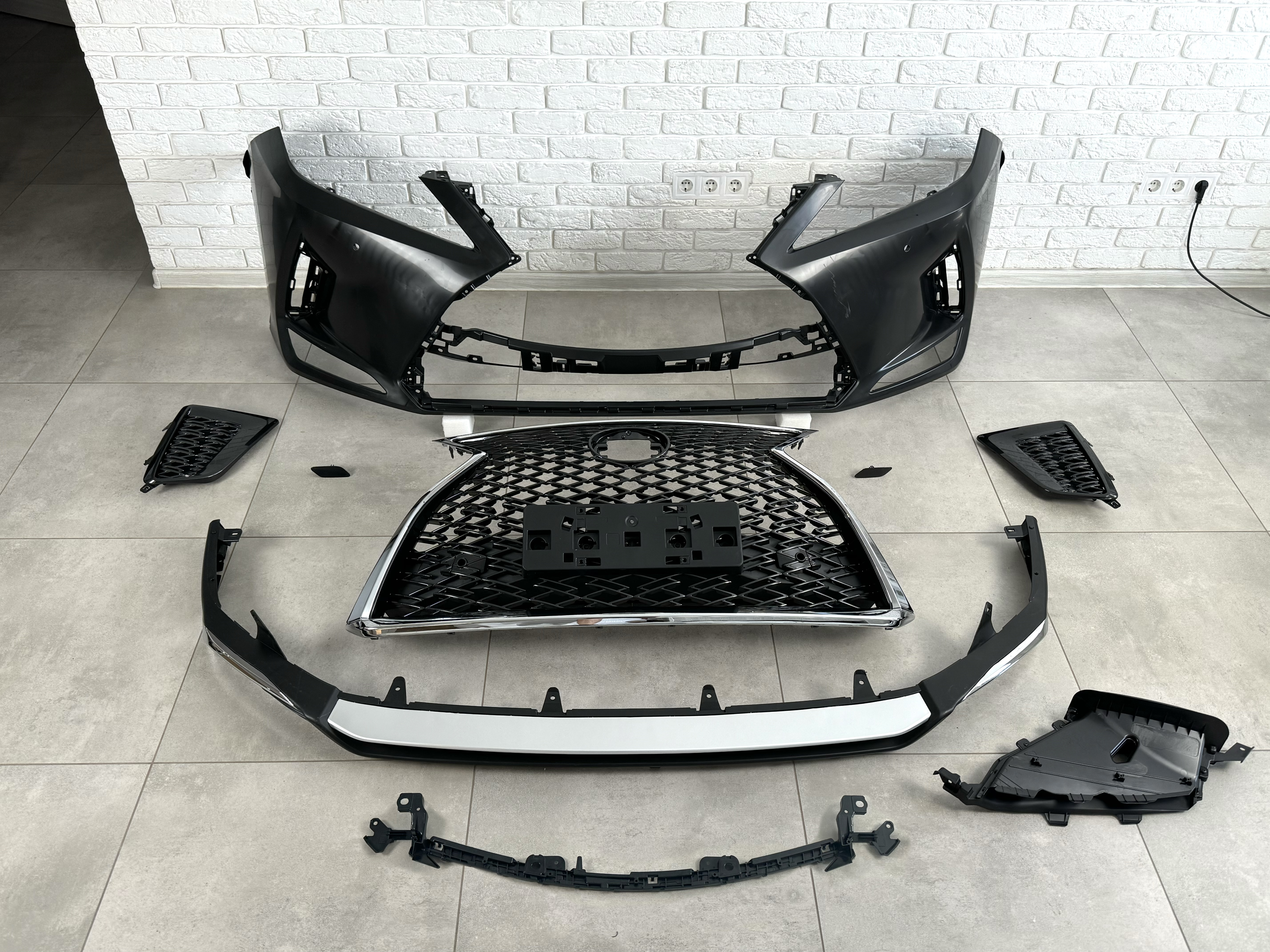Бампер передній у зборі F-Sport Lexus RX 2019-2022 2