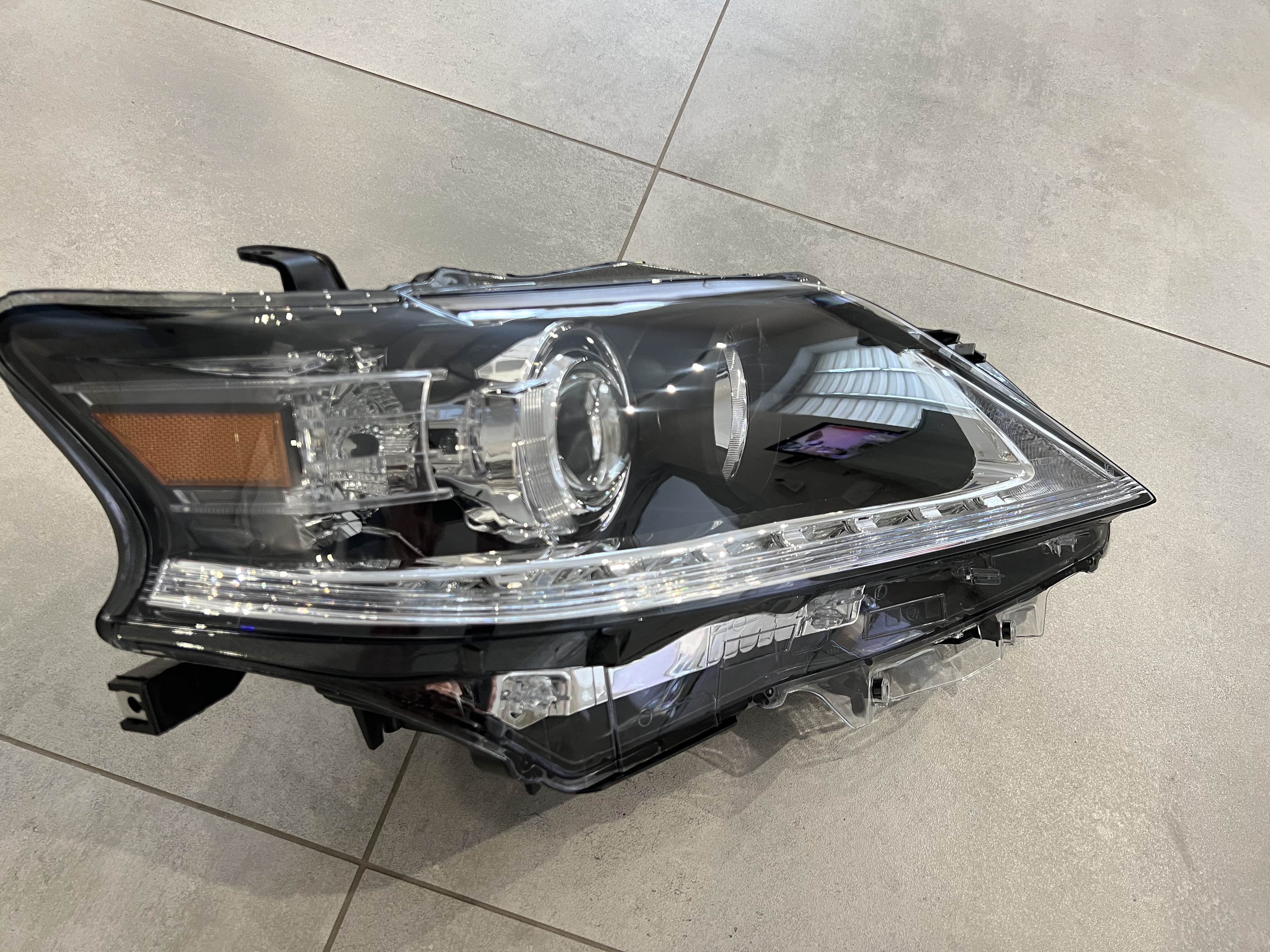 Права фара Lexus RX 2012-2015 ксенон без AFS 6