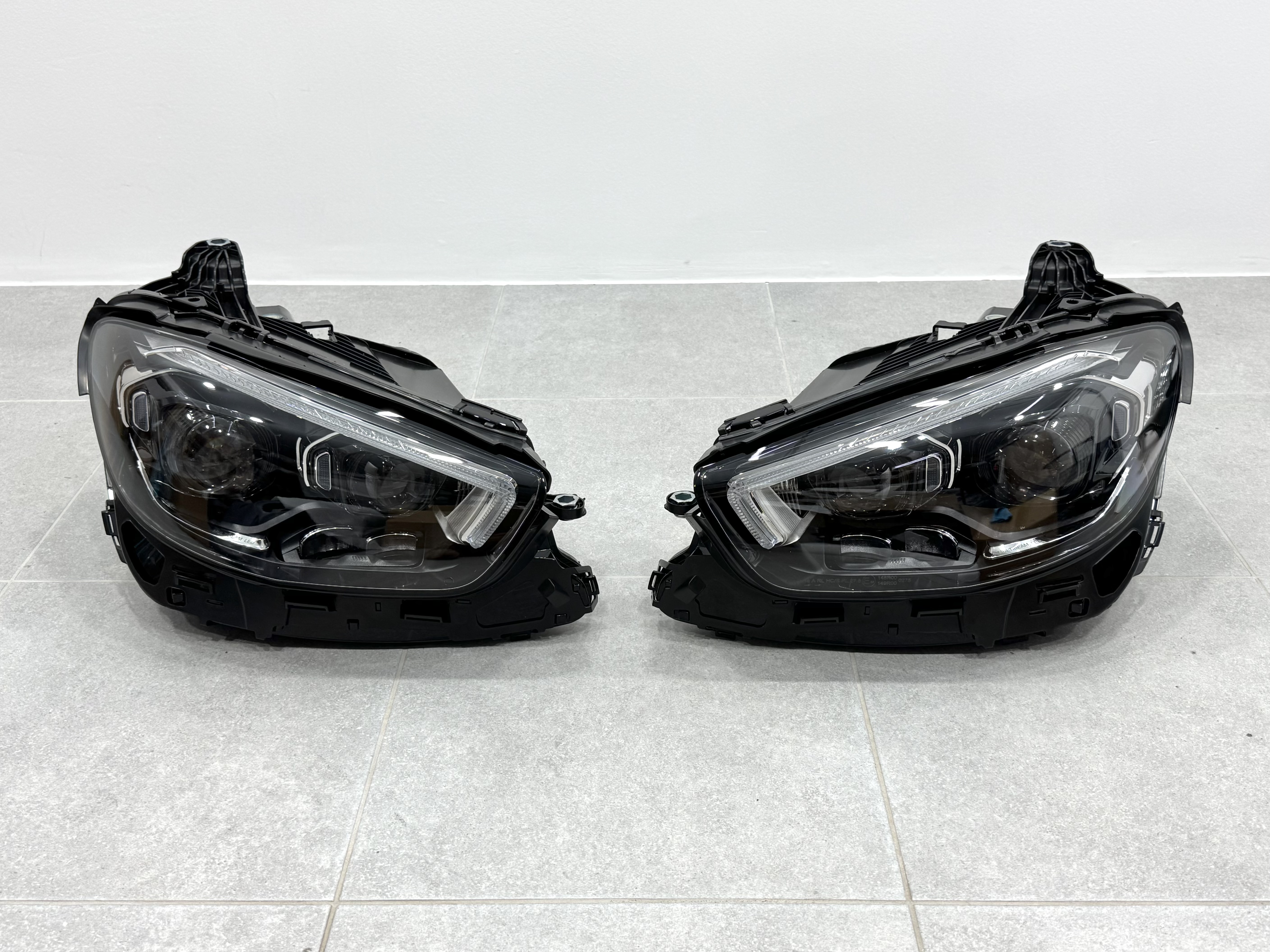 Фари Full LED у стилі MULTIBEAM рестайлінг для Mercedes E-Class W213 2020-2023, комплект 2шт. 2