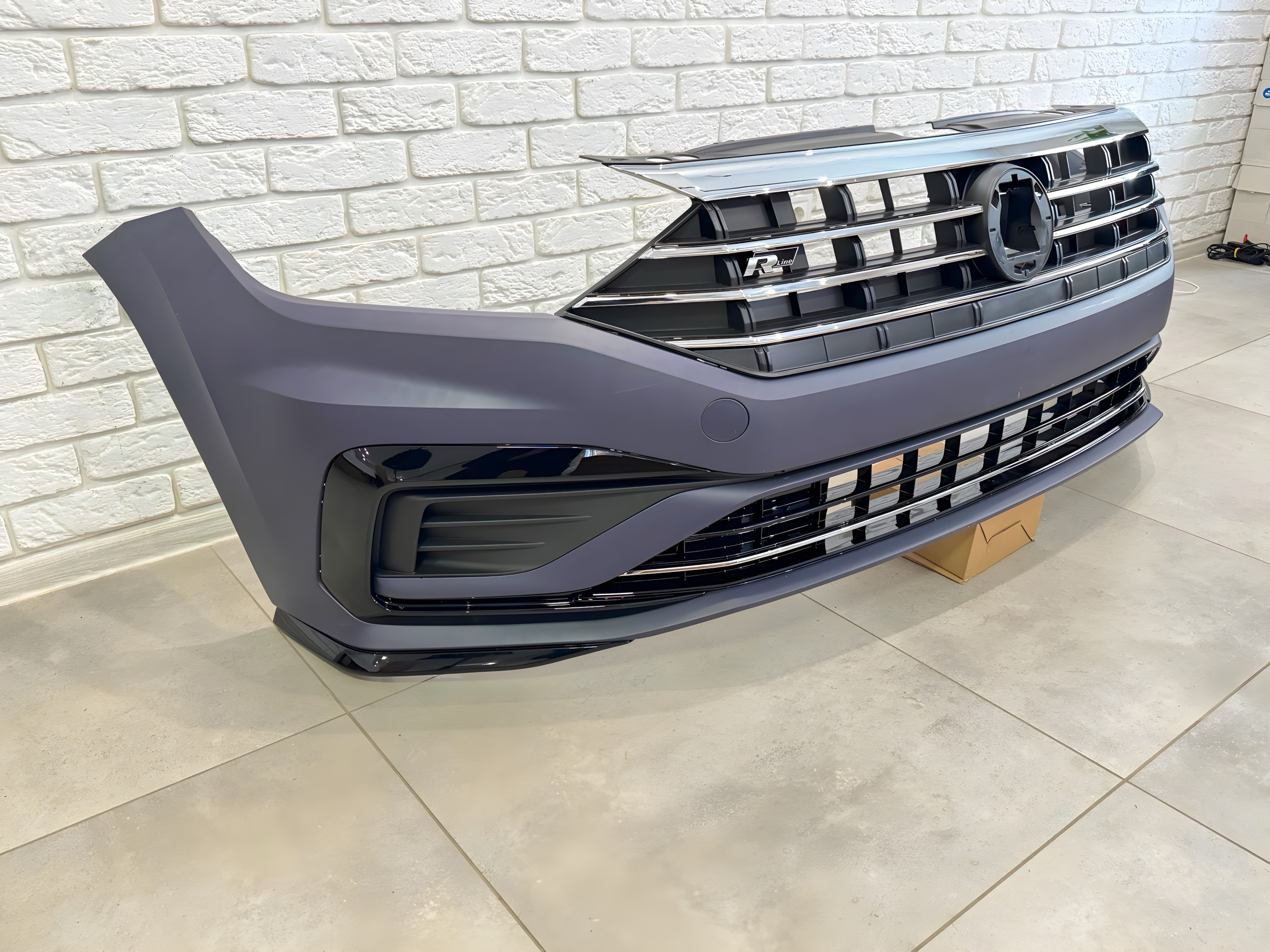 Передній бампер у зборі R-Line для Volkswagen Jetta 7 2018-2022 4