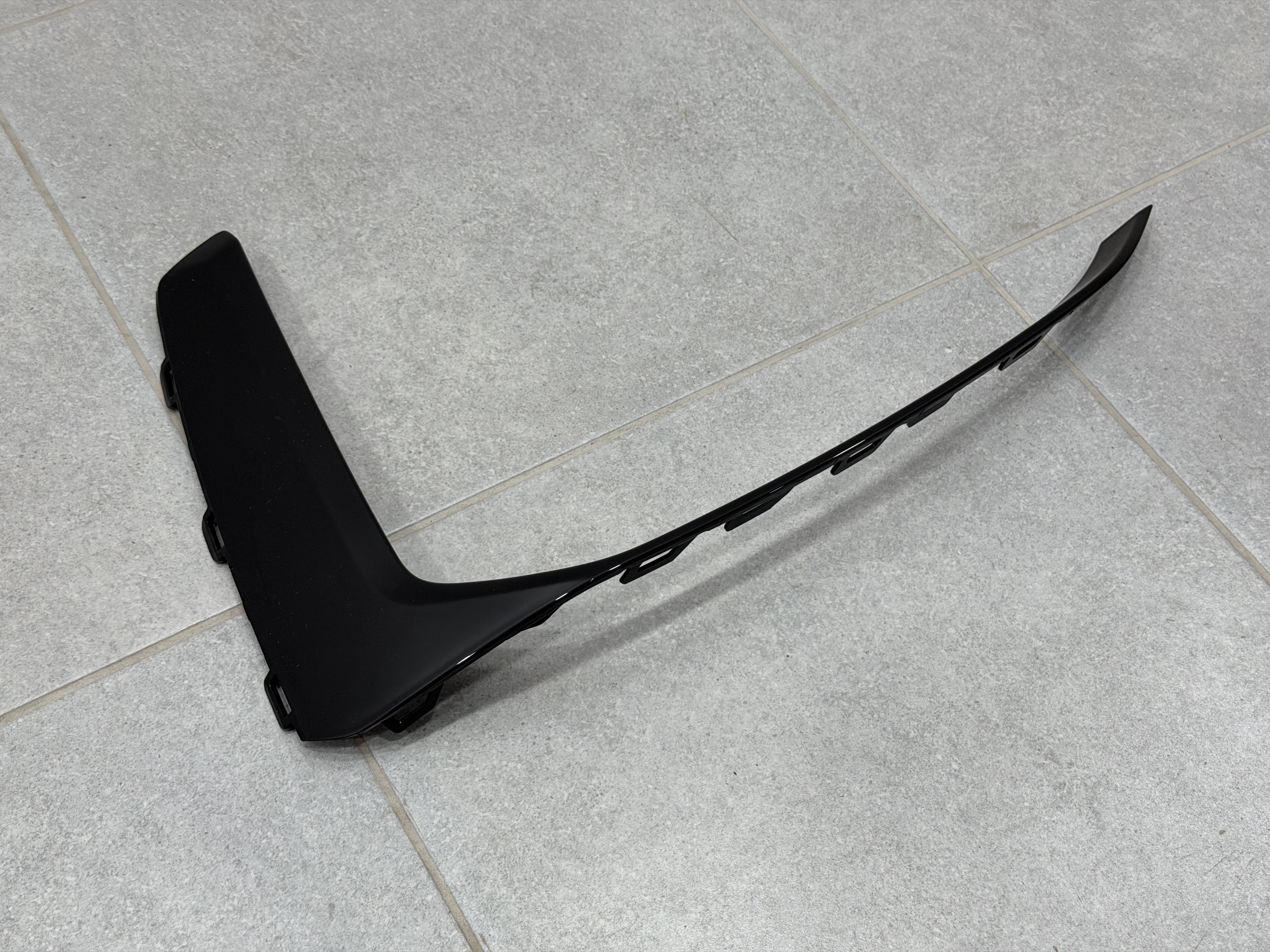 Накладка бампера права 4M0807300B S-Line BLACK для Audi Q7 2020-2024 5