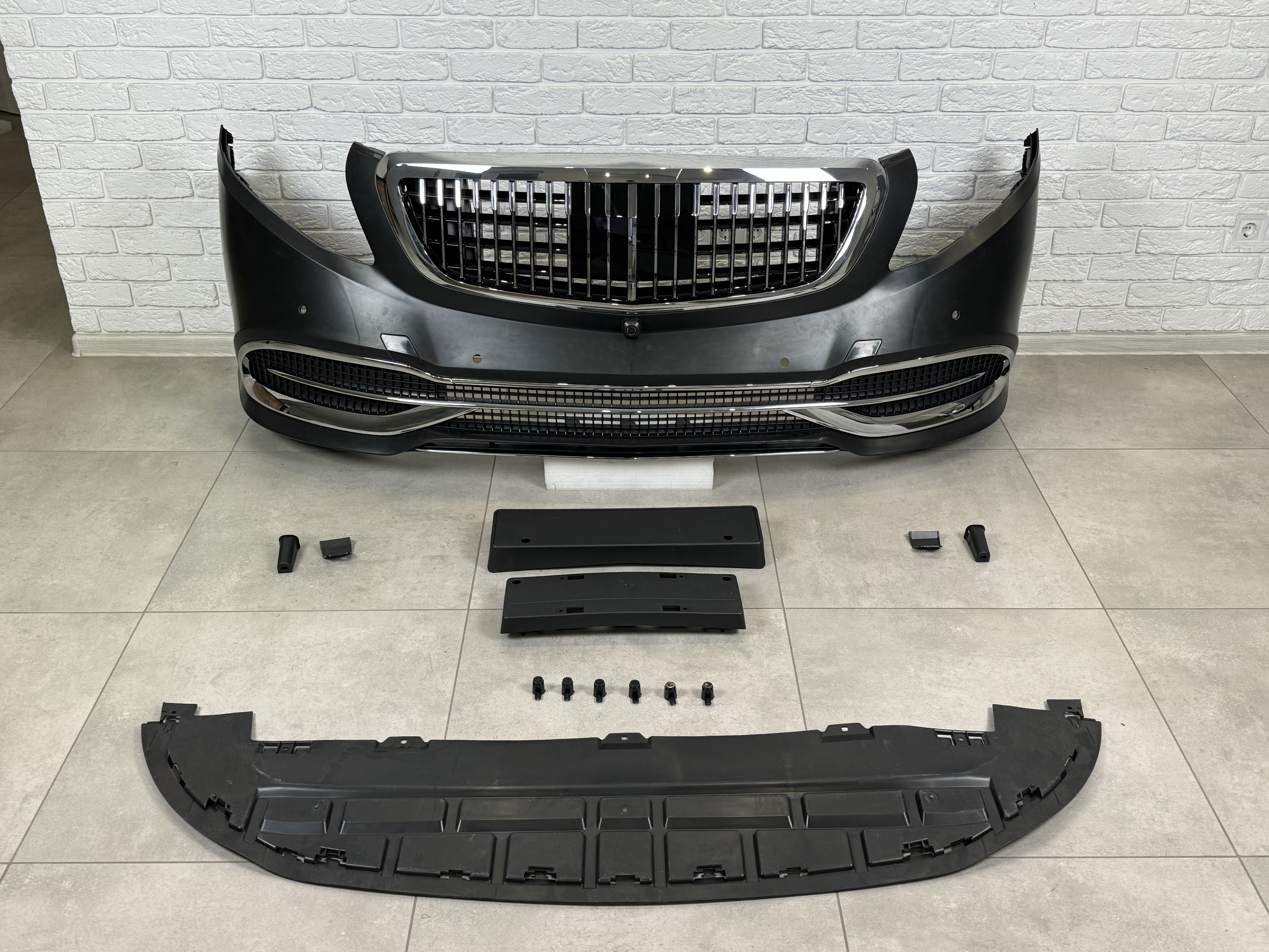 Обвіс Maybach (передній / задній бампер, решітка) Mercedes V Class Vito Metris W447 2014-2023 2