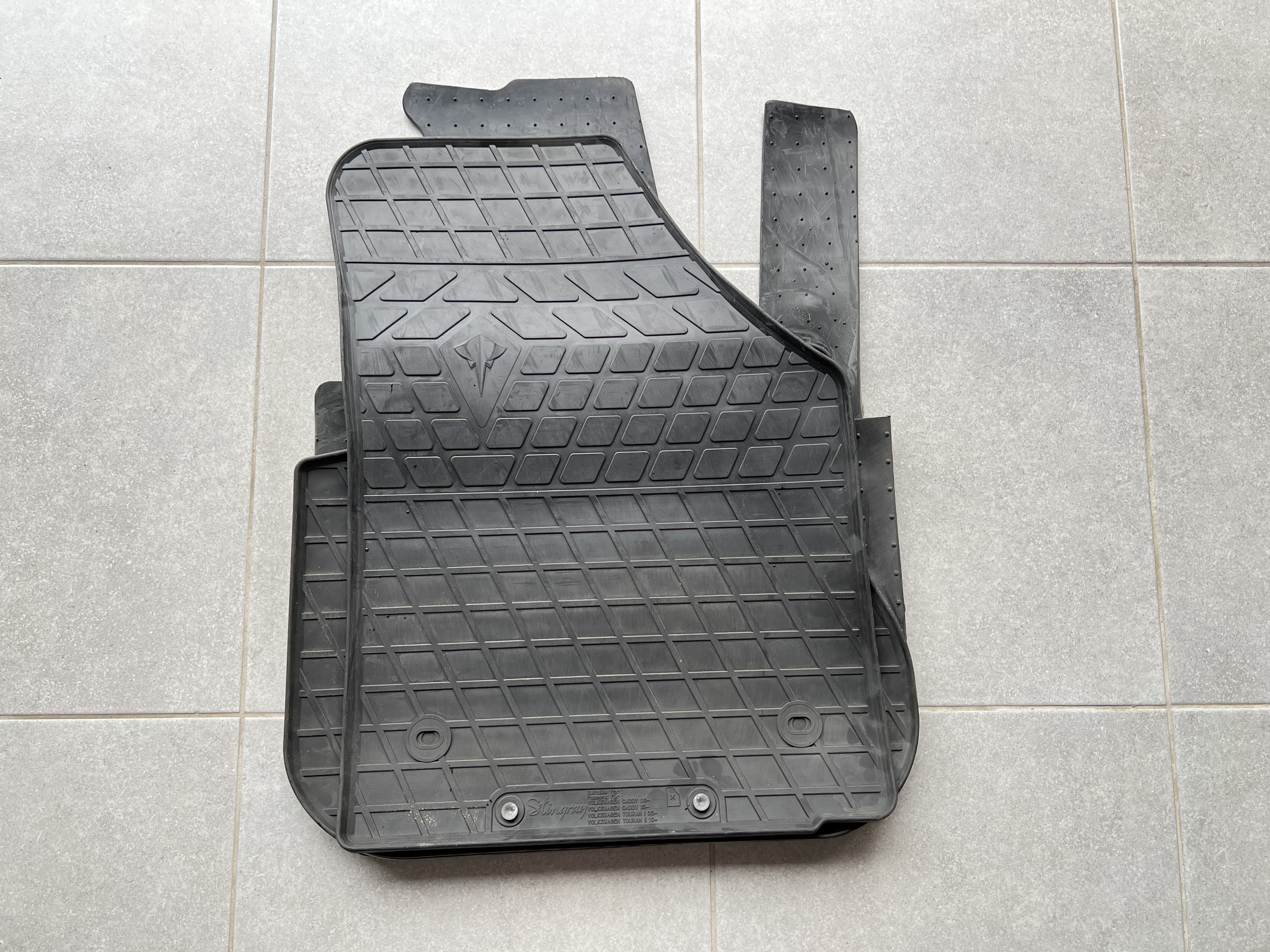 Килими салону гумові Stingray Volkswagen Caddy / Touran 03- / 10- 4 шт. 2