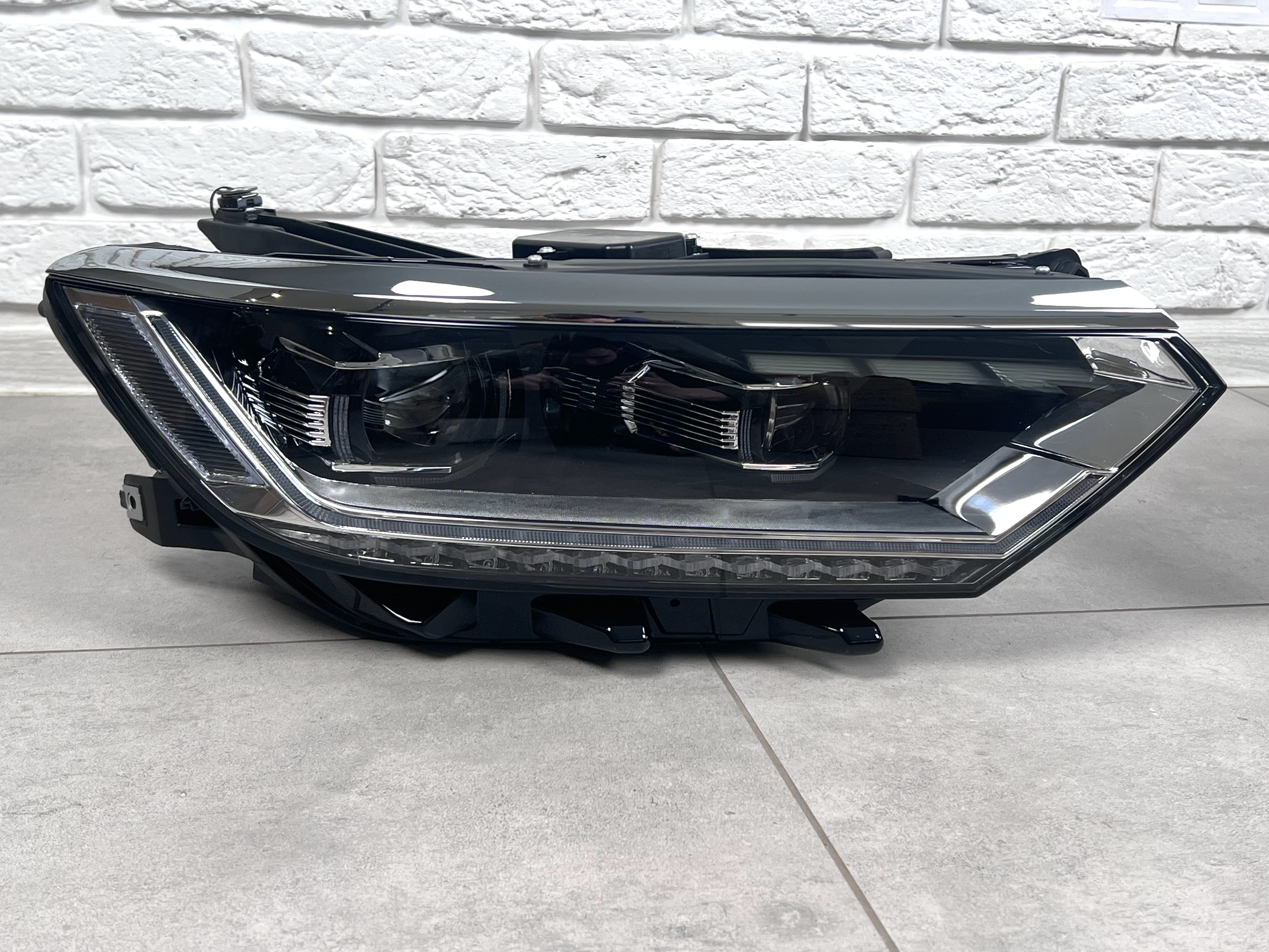 Фари FULL LED Volkswagen Passat B8 ЄВРОПА 2015-2019 3