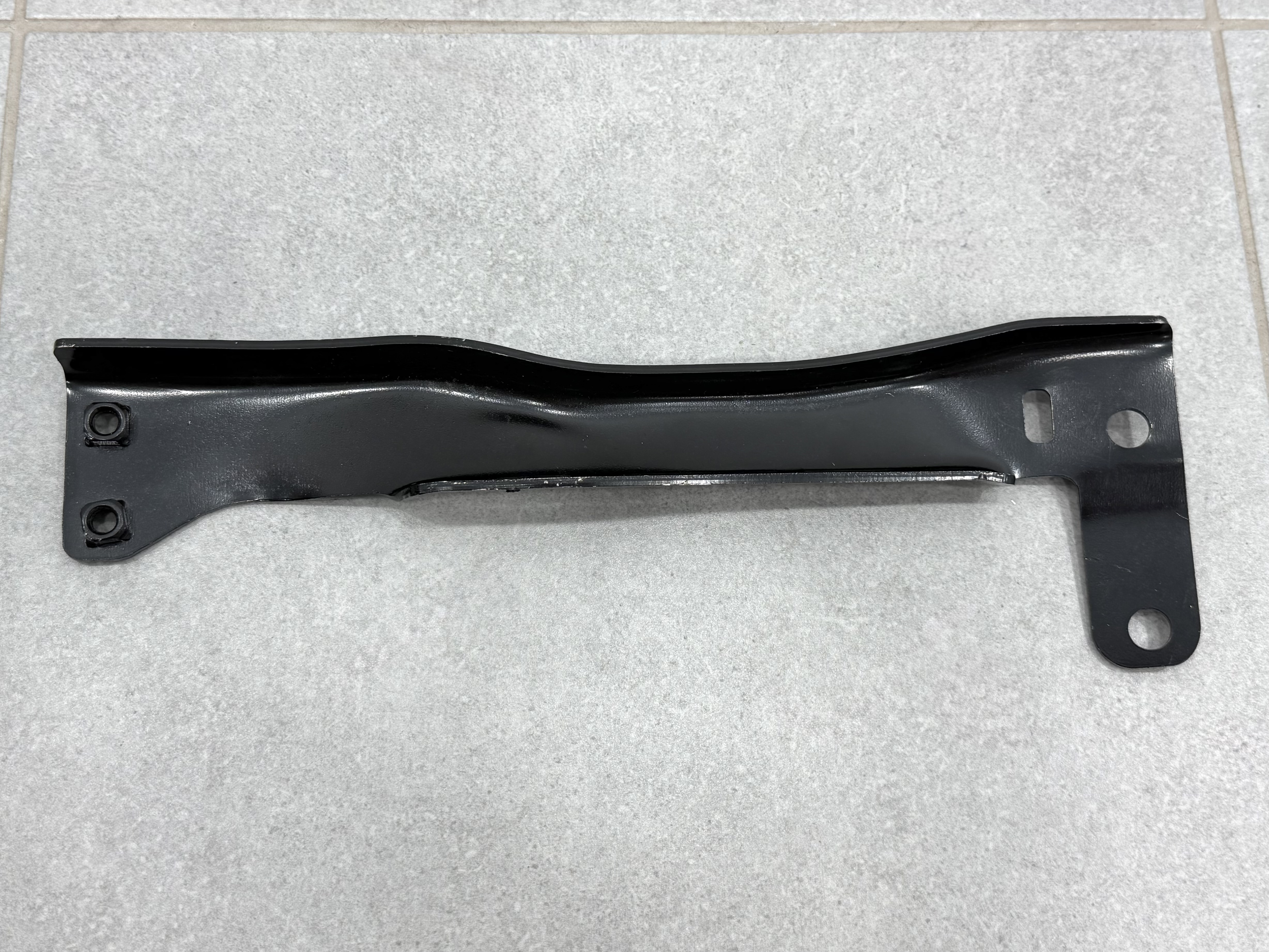 Кронштейн лівого окуляра 51117368479 для BMW G30 G31 G11 G12 4