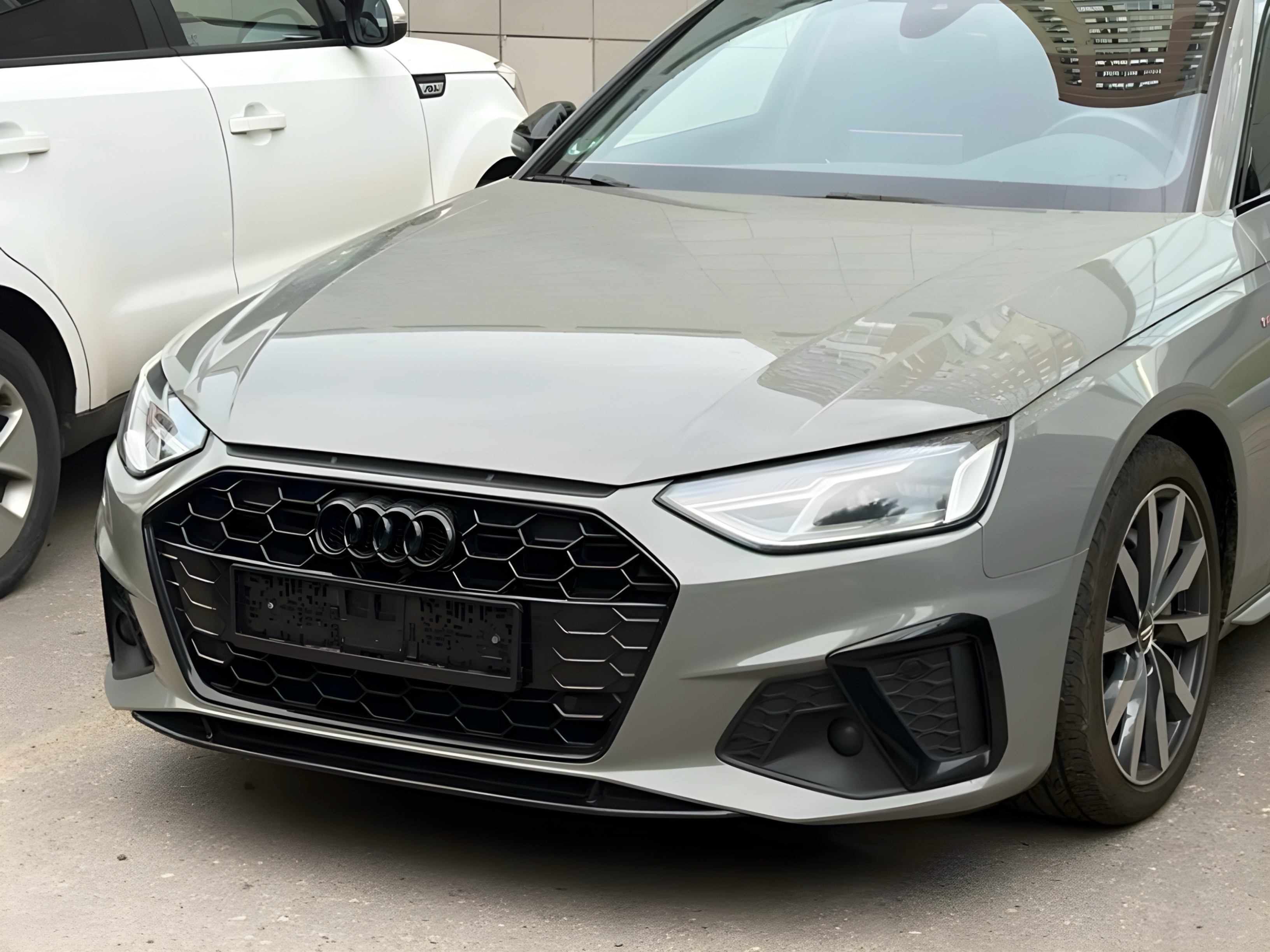 Бампер передній у зборі S-Line для Audi A4 B9 2020- 2