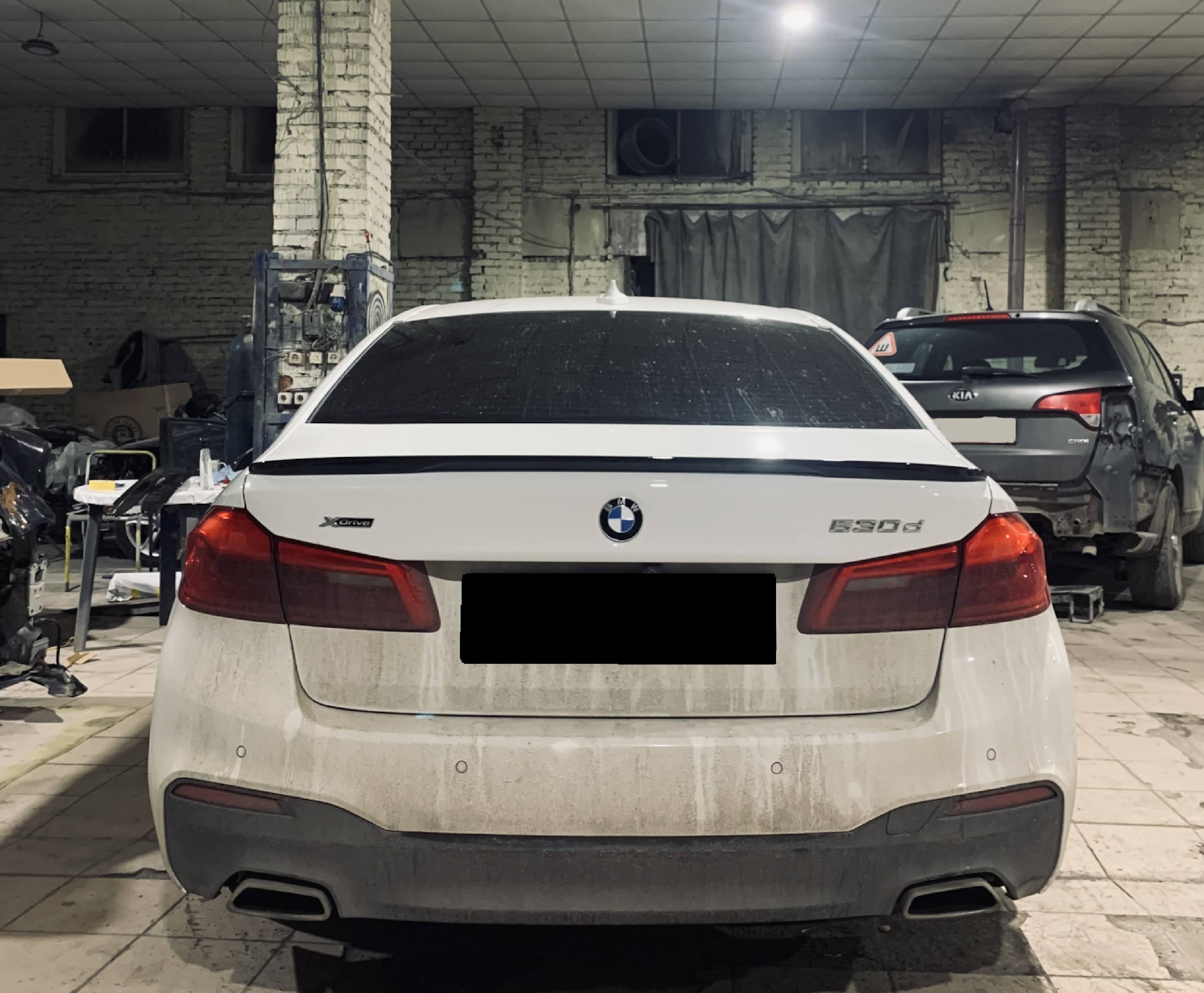 Спойлер Чорний глянець (стиль M-Performance) на BMW 5 Series G30 / G31 2017-2020 року 6