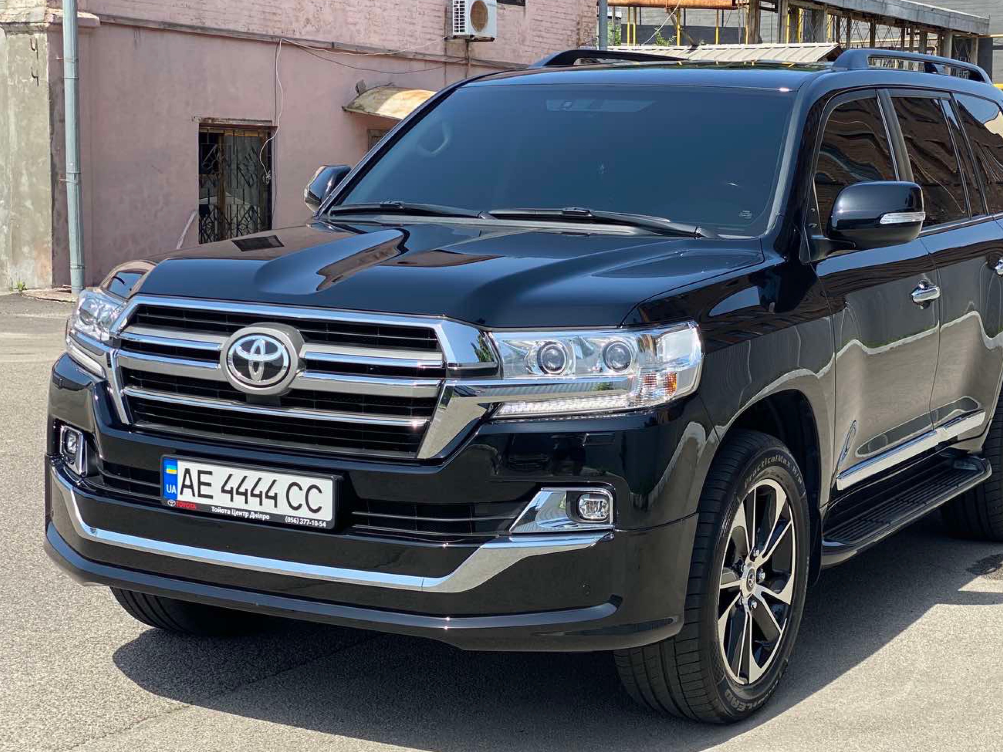 Решітка радіатора дизайн 2019 для Toyota Land Cruiser 200 2015-2021 2