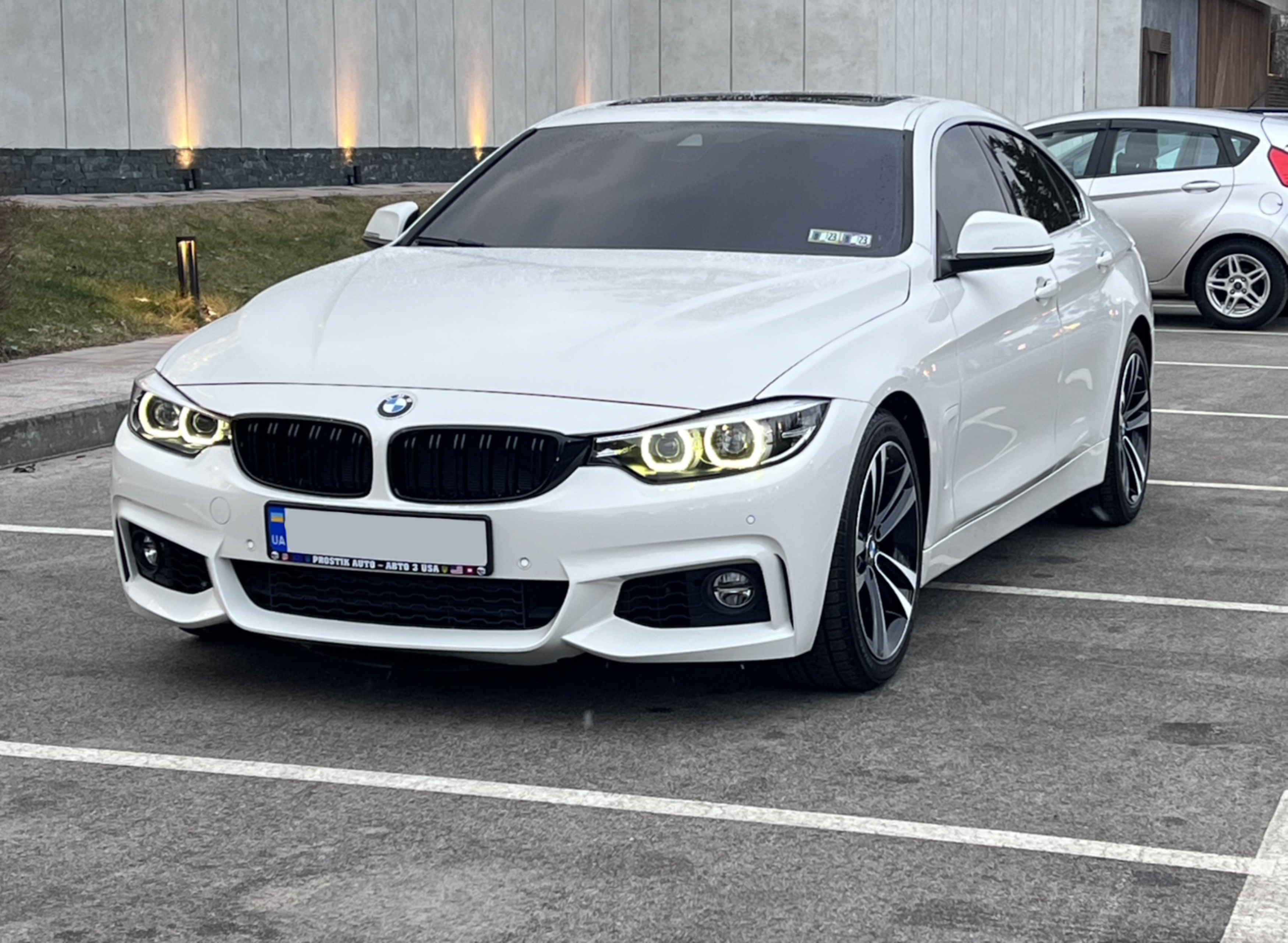 Передній бампер (M-Paket) на BMW 4 Series F32 / F33 2013-2020 року 5