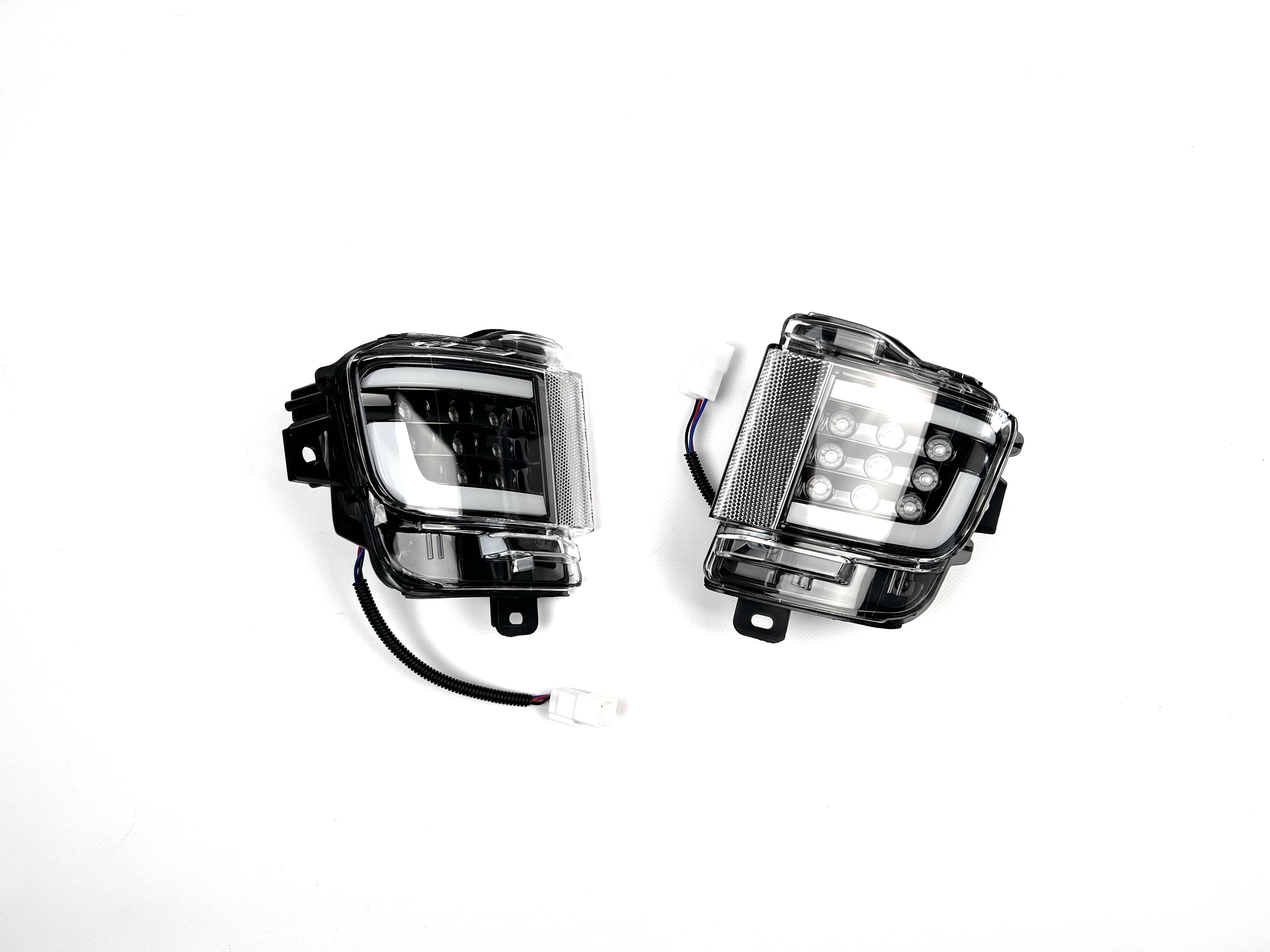 LED задні габарити (туманки) Toyota Land Cruiser 200 2015-2022 димчасті, 2шт. 3