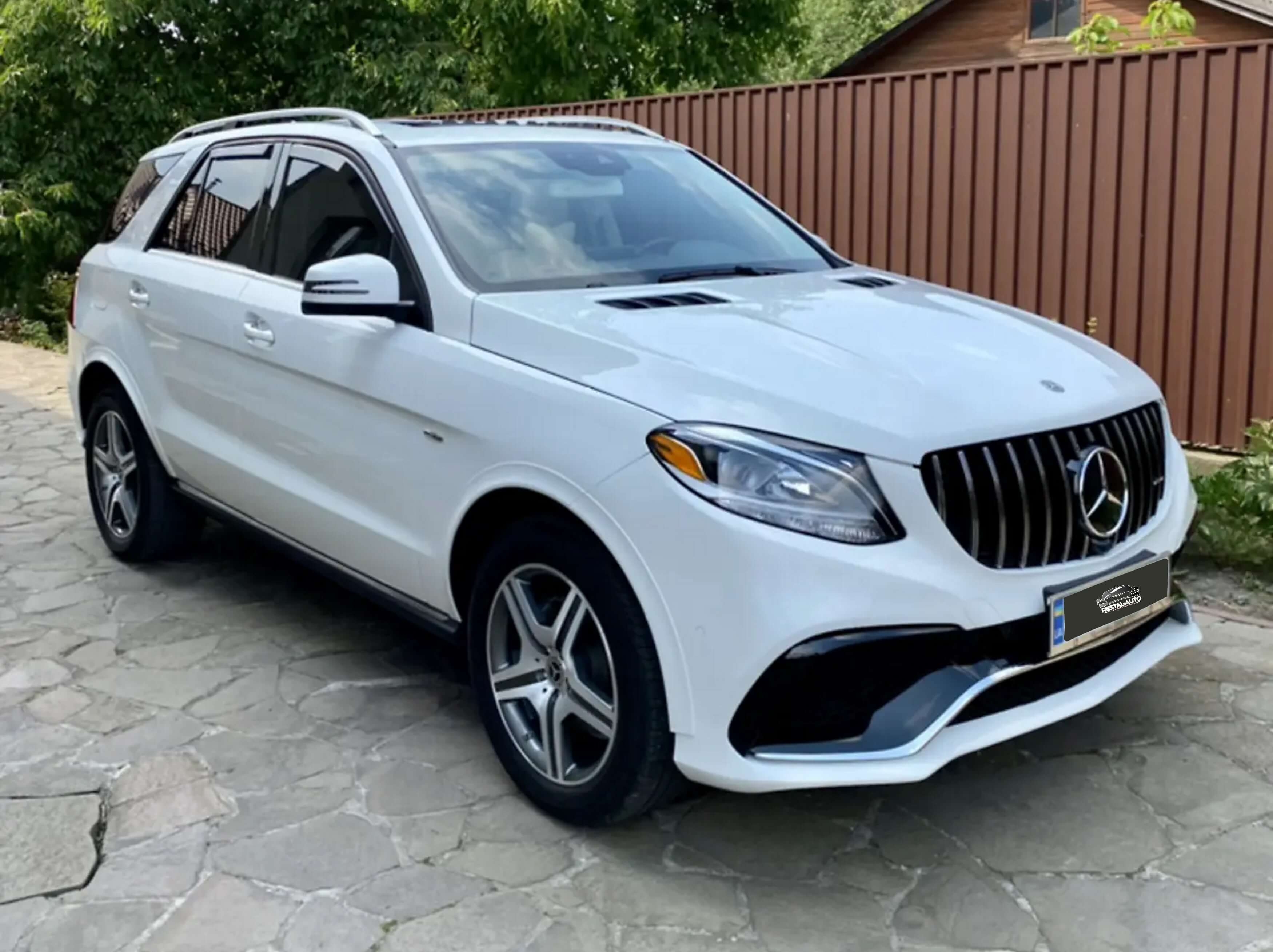 Комплект обвісів (стиль GLE63 AMG) V1 на Mercedes-Benz GLE-Class W166 2015-2018 року 6