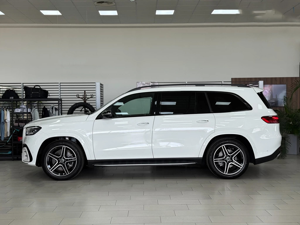 Комплект рестайлінгу в GLS450 2025 року 2