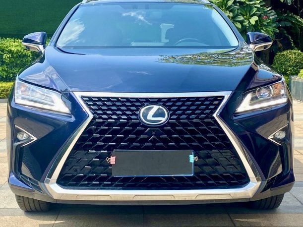 Бампер комплектний з решіткою у стилі 2020+ для Lexus RX 2015-2019