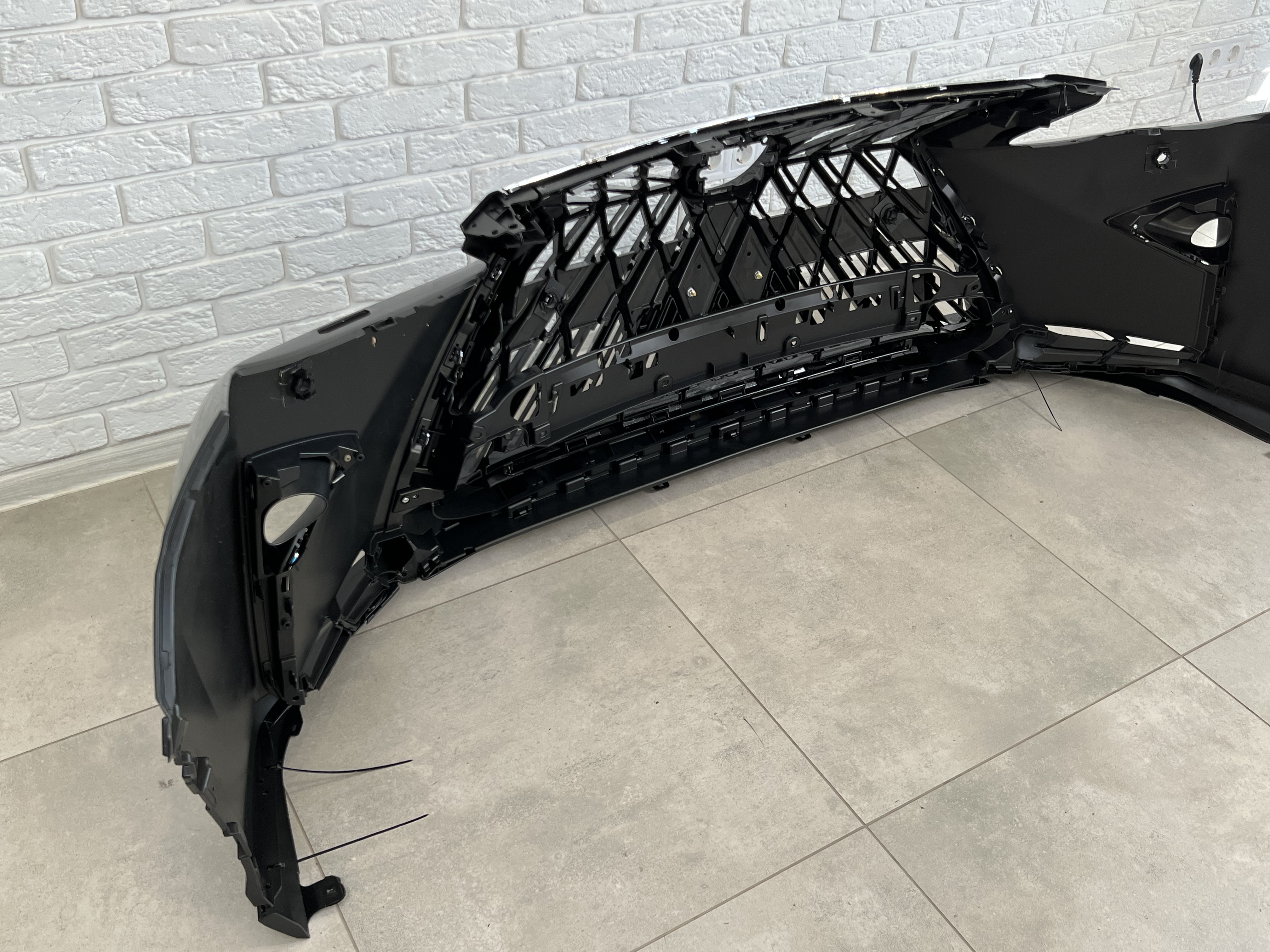 Бампер передній комплектний F-Sport з решіткою TRD Lexus RX 2015-2019 6