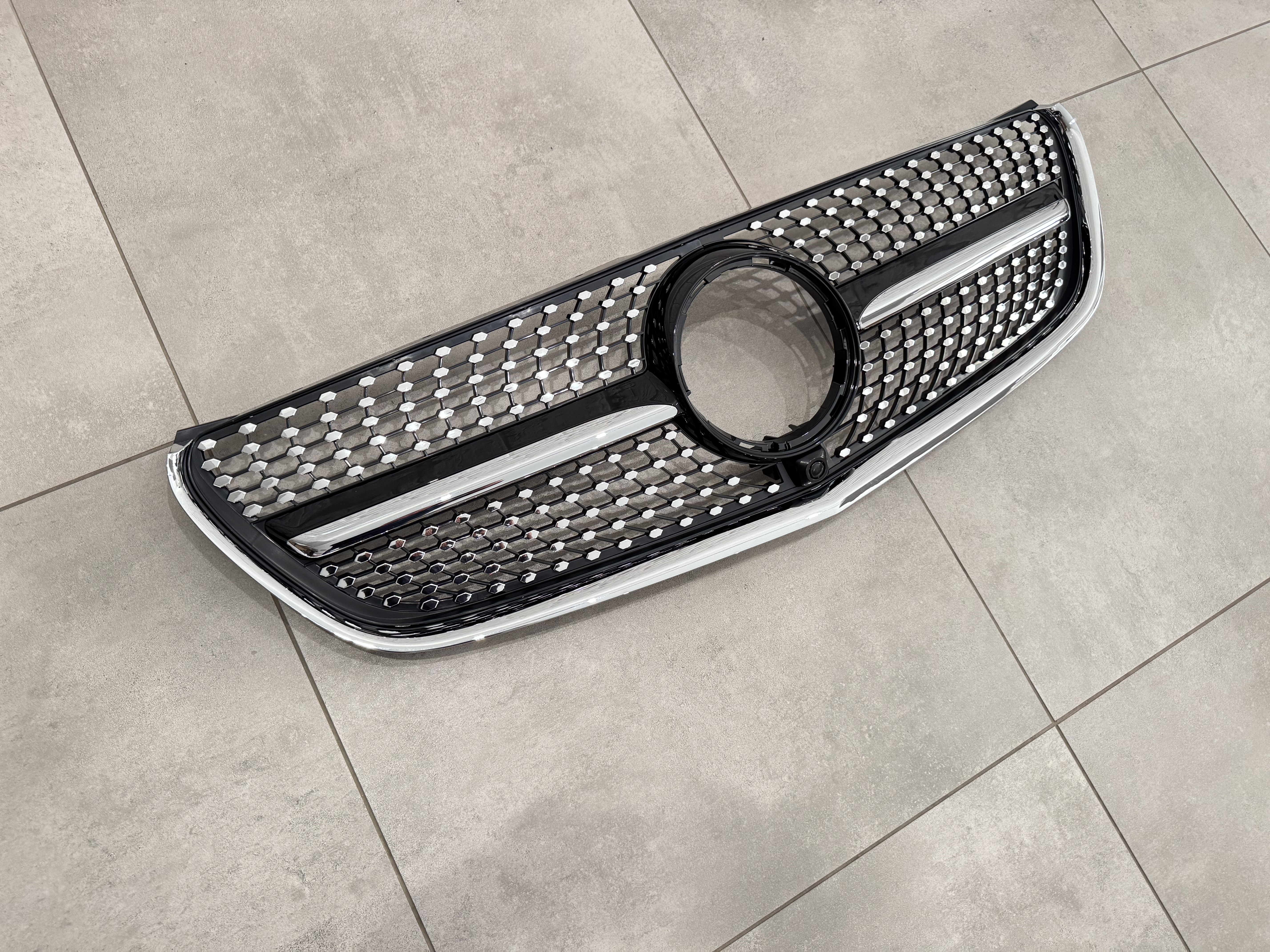 Решітка радіатора DIAMOND BLACK Mercedes Benz V-class W447 2014-2019 ДЛЯ AMG І ЗВИЧАЙНОГО 5