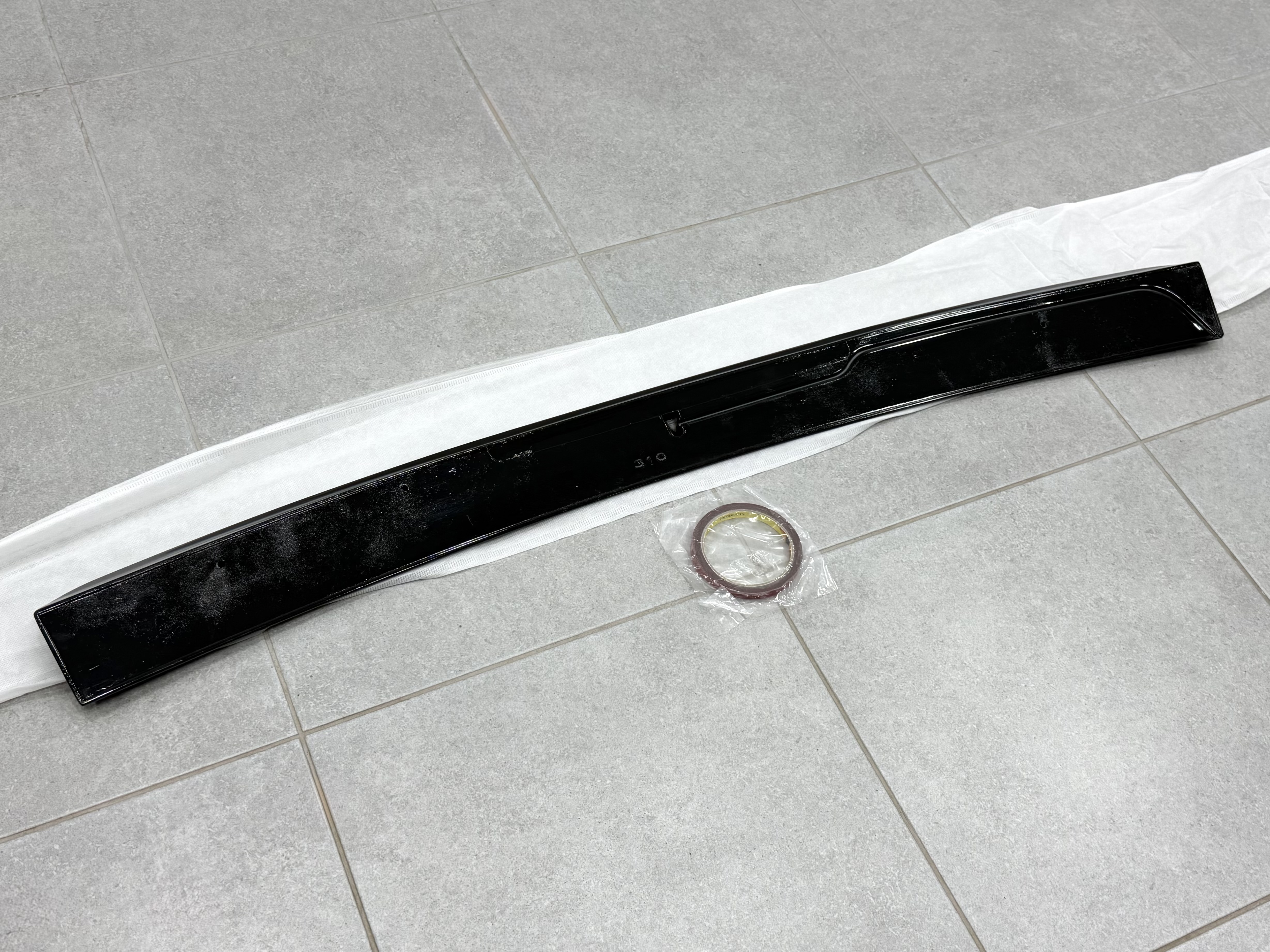 Козирок заднього скла Toyota Camry 50 / 55 EU / USA 2011-2017 ABS пластик, колір чорний глянець 4