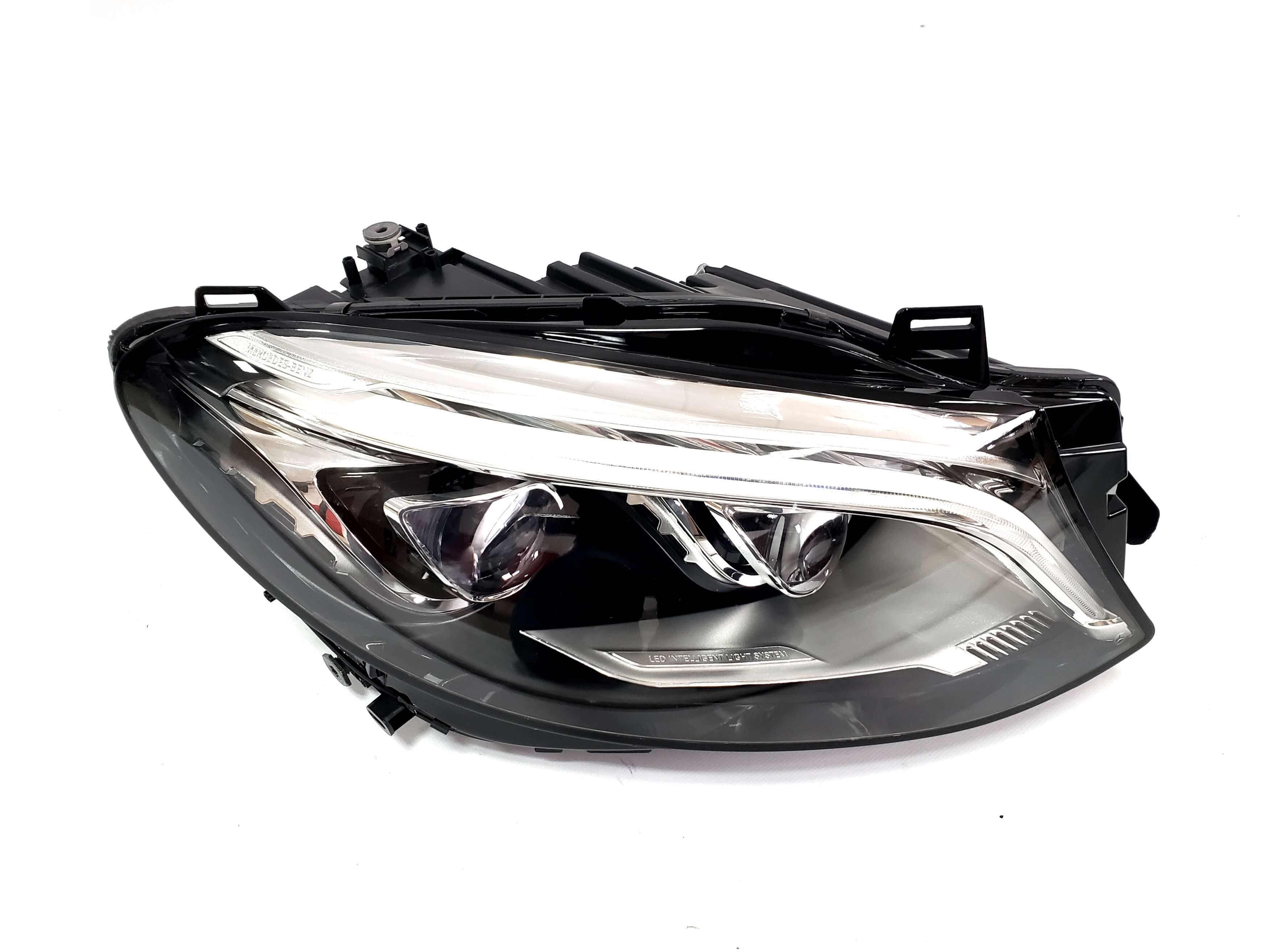 Передні фари Led Adaptive (оригінал комплектні) на Mercedes-Benz GLE-Class W166 2015-2018 року 3