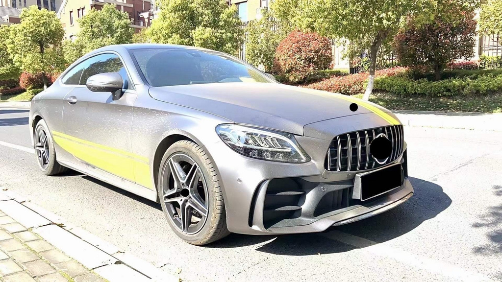 Комплект обвісів з дифузором для Coupe (дизайн Black Mamba C63GT) 2