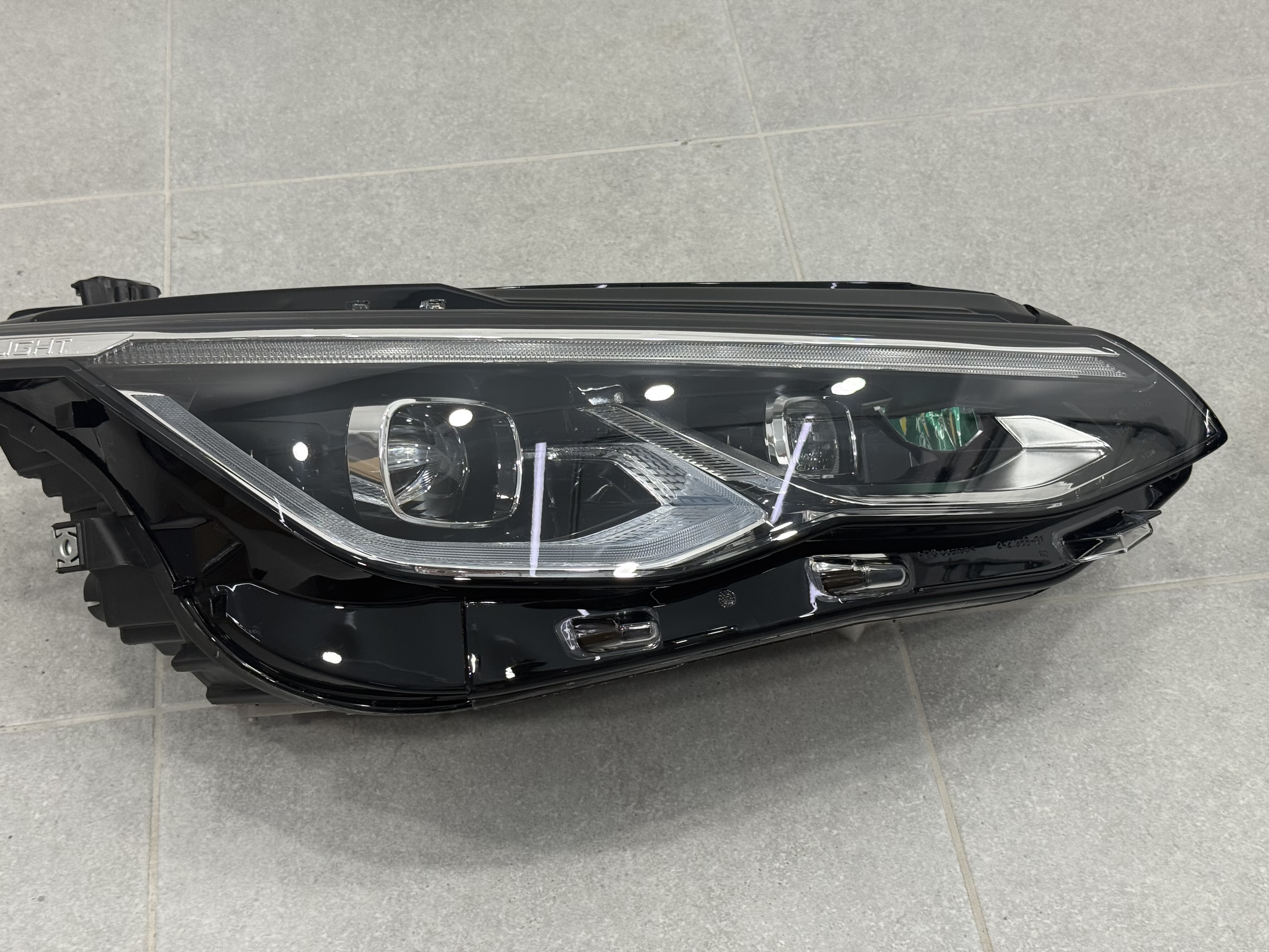Фари FULL LED для Volkswagen Golf 8 2021- 6