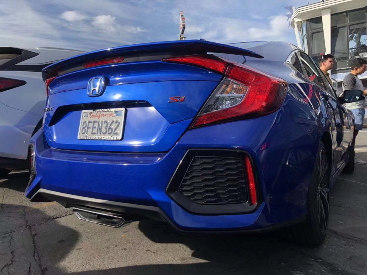 Бампер задній SI Honda Civic 4D 2016-2019 комплектний 2