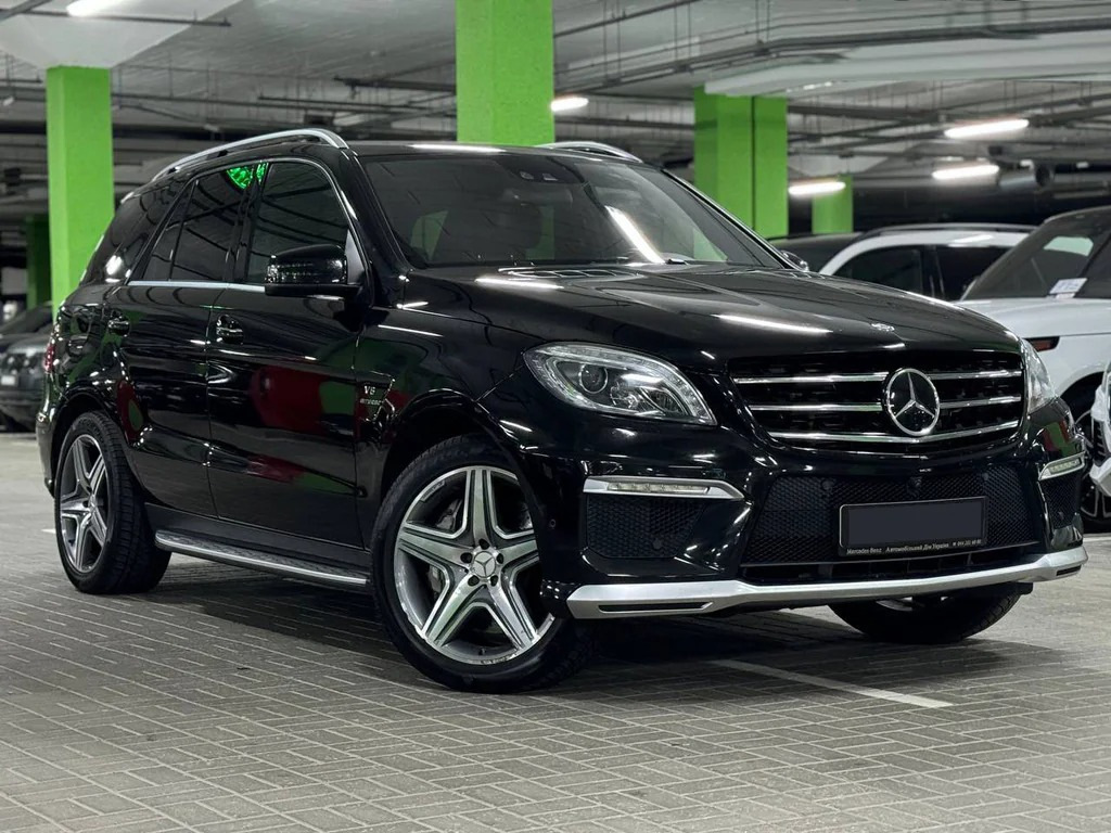 Передній бампер (стиль AMG ML63, для ML) 2