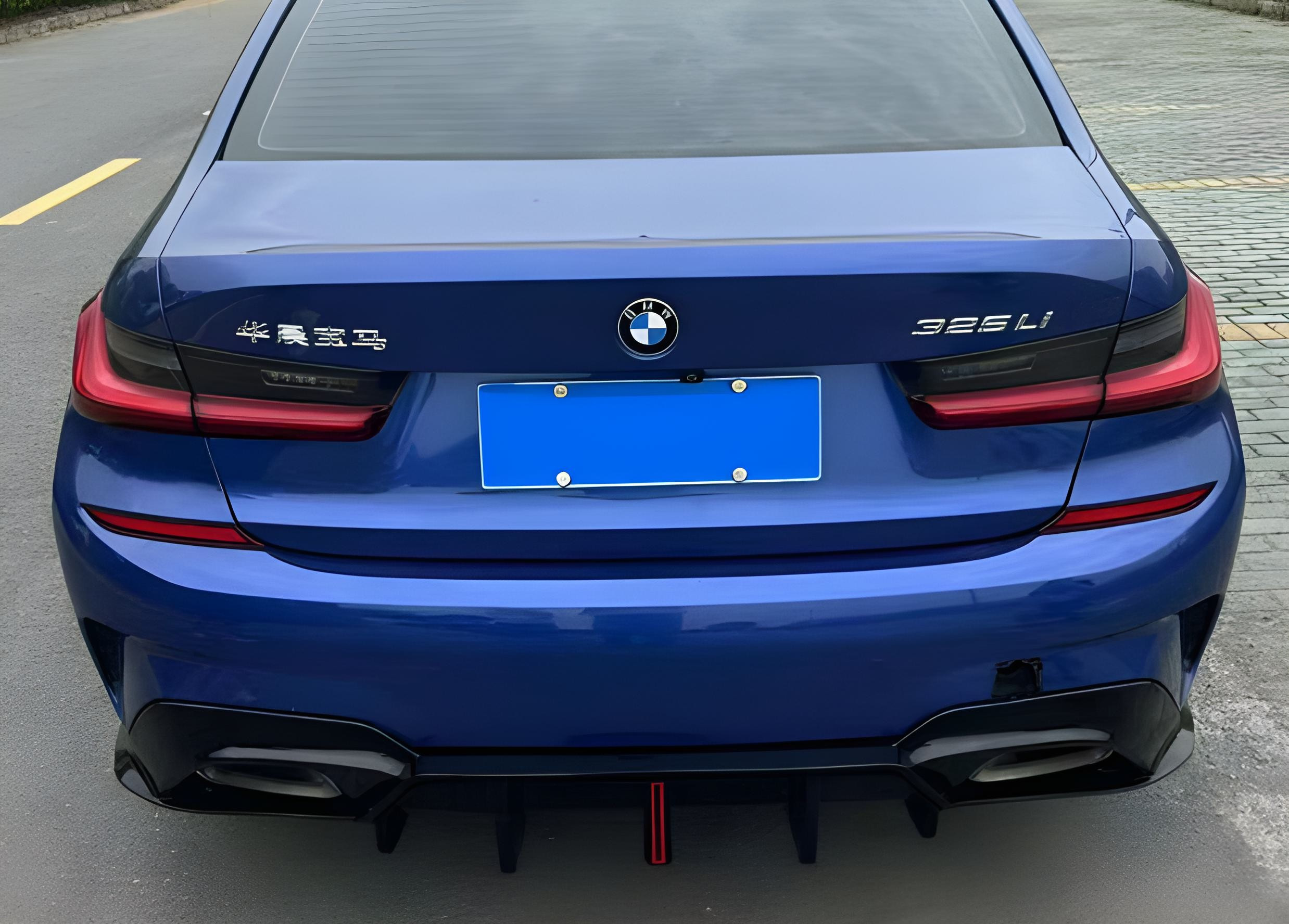 Дифузор заднього бампера B-Style LED (для M-Sport 2018-2022, ABS)