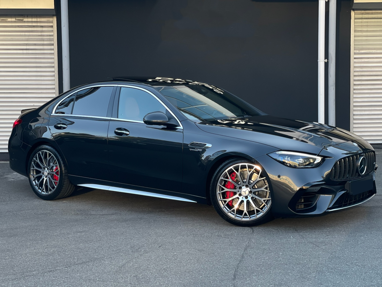 Передній бампер в зібраному вигляді (AMG C63 Design) 5