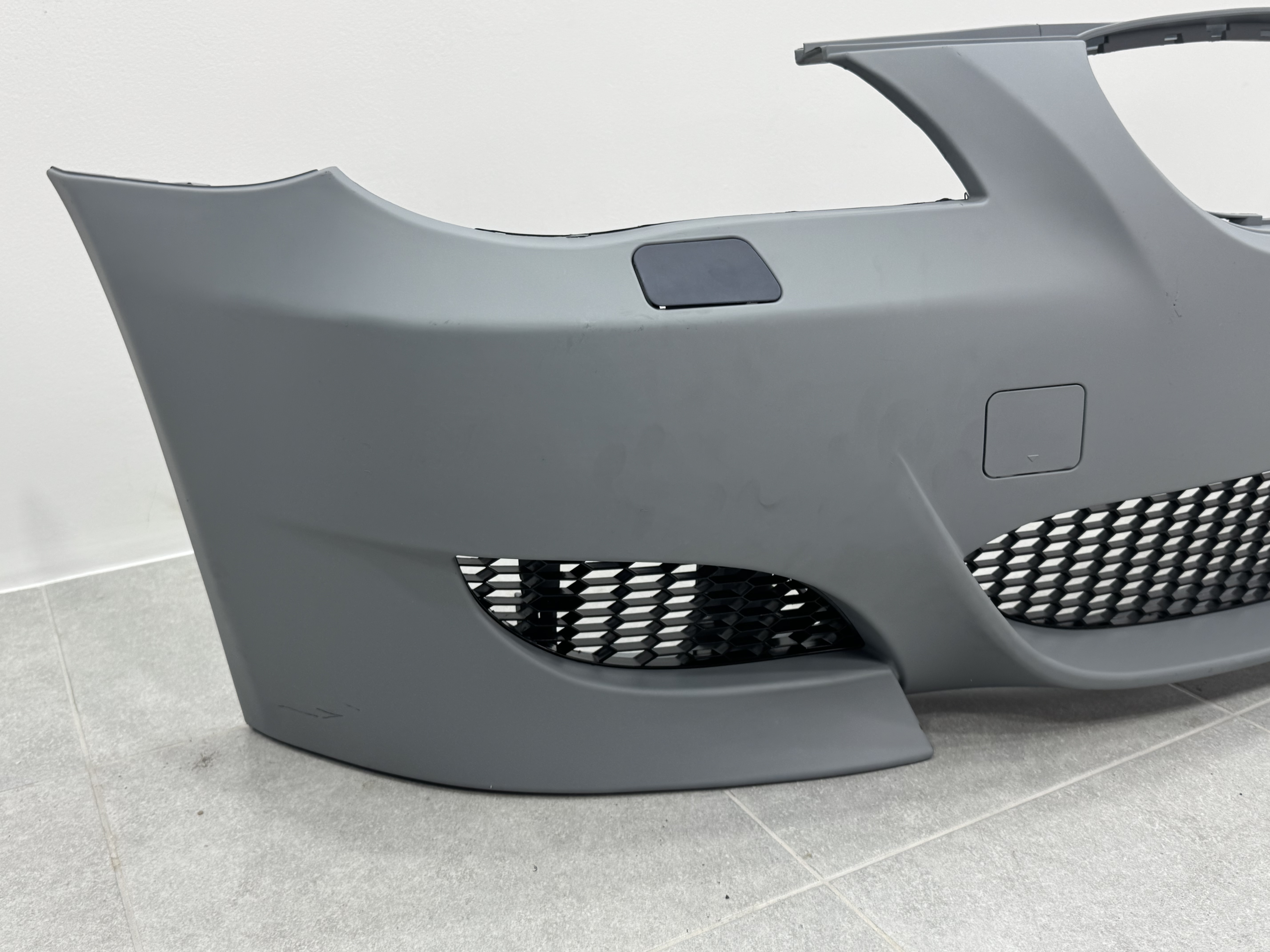 Бампер передній M5 Style BMW 5 Series E60 E61 2003-2010 4
