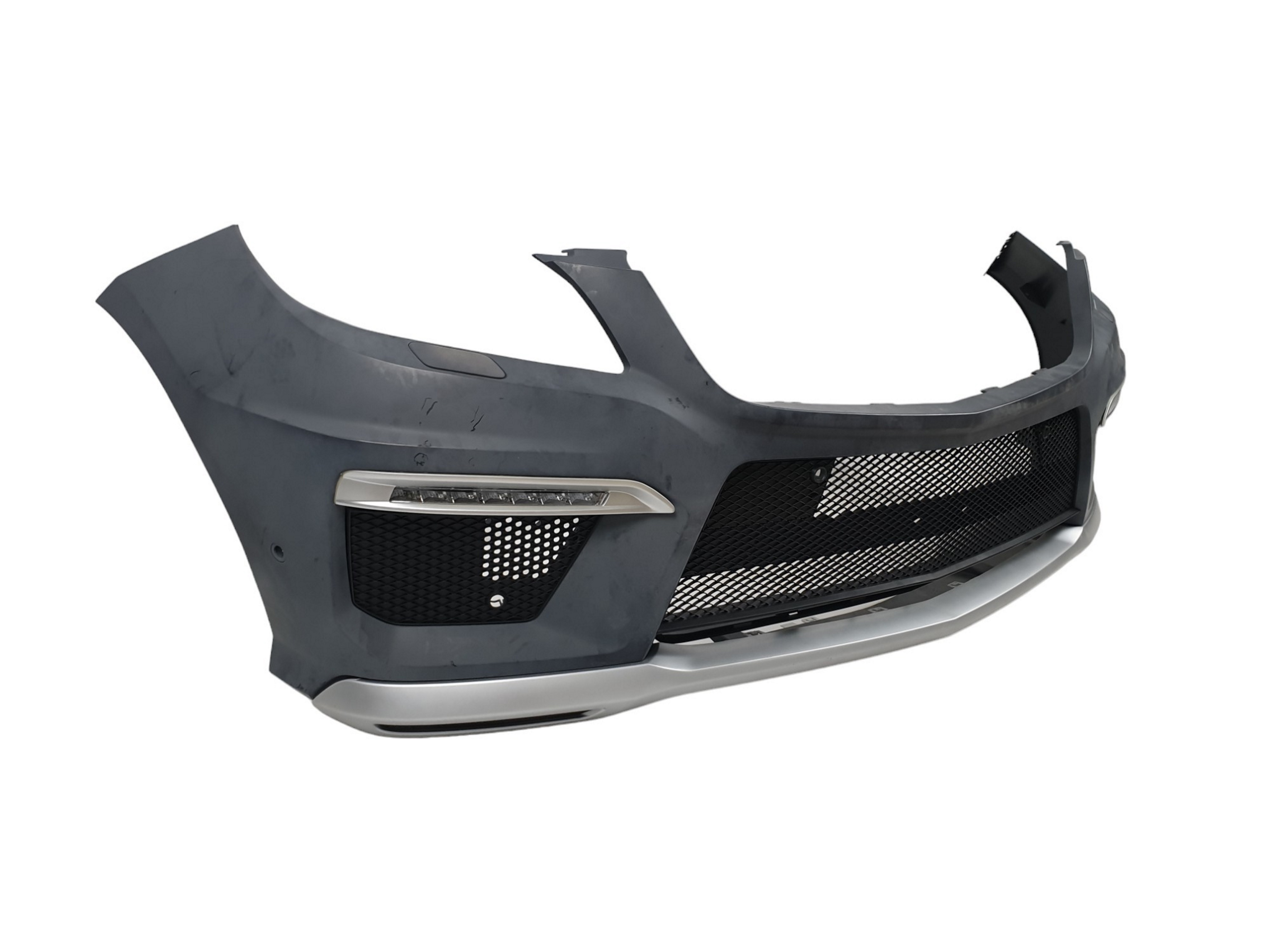 Комплект обвісів (стиль ML63 AMG) на Mercedes-Benz ML-Class W166 2011-2015 року 3