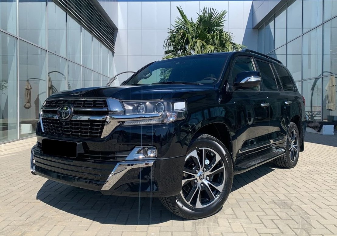 Обвіс спідниця переднього бампера Executive Lounge Toyota Land Cruiser 200 стиль 2021 колір чорний 2