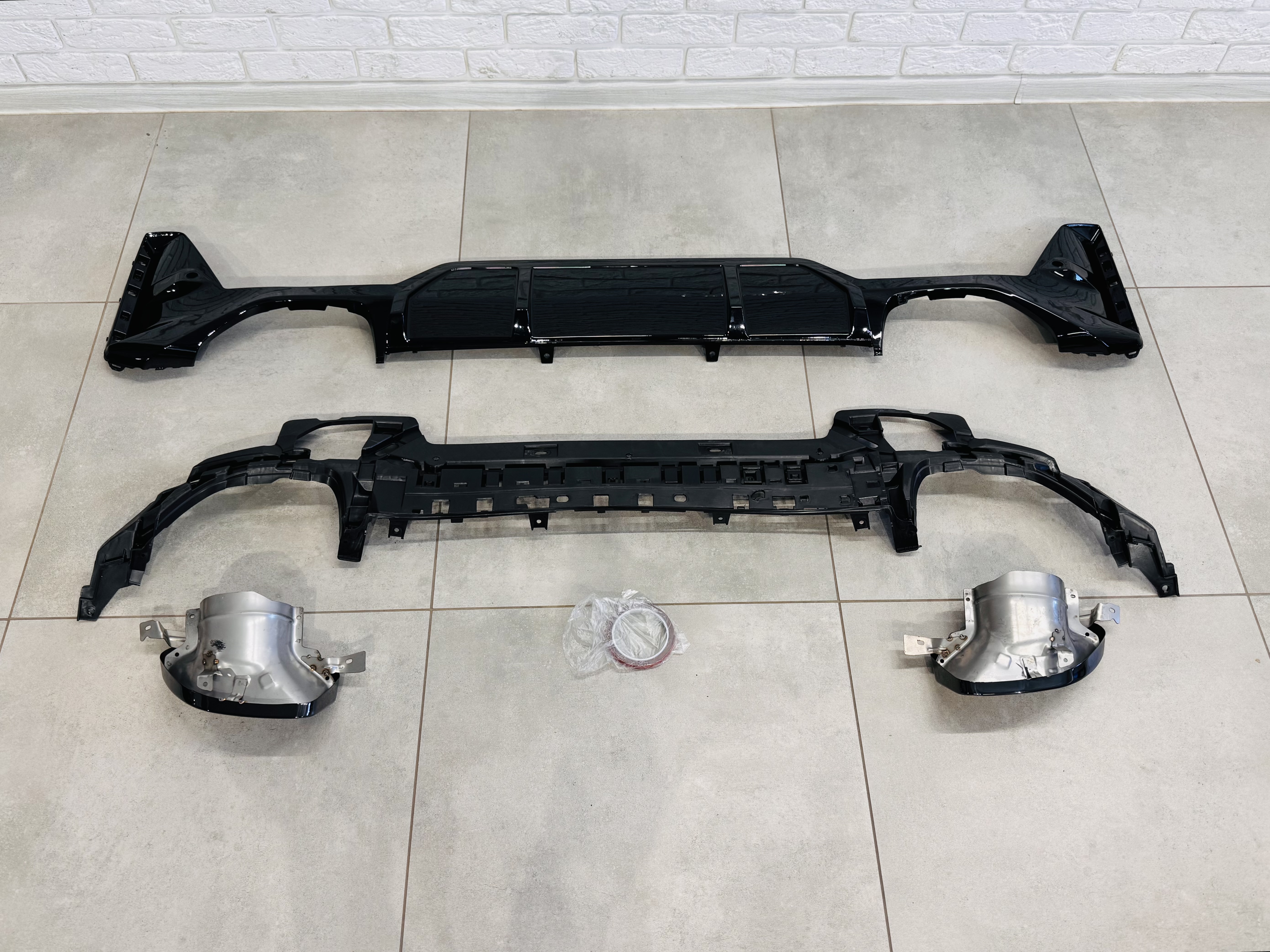 Дифузор заднього бампера + насадки вихлопу M-Performance М340 BMW 3 series G20 LCI 2022- 2