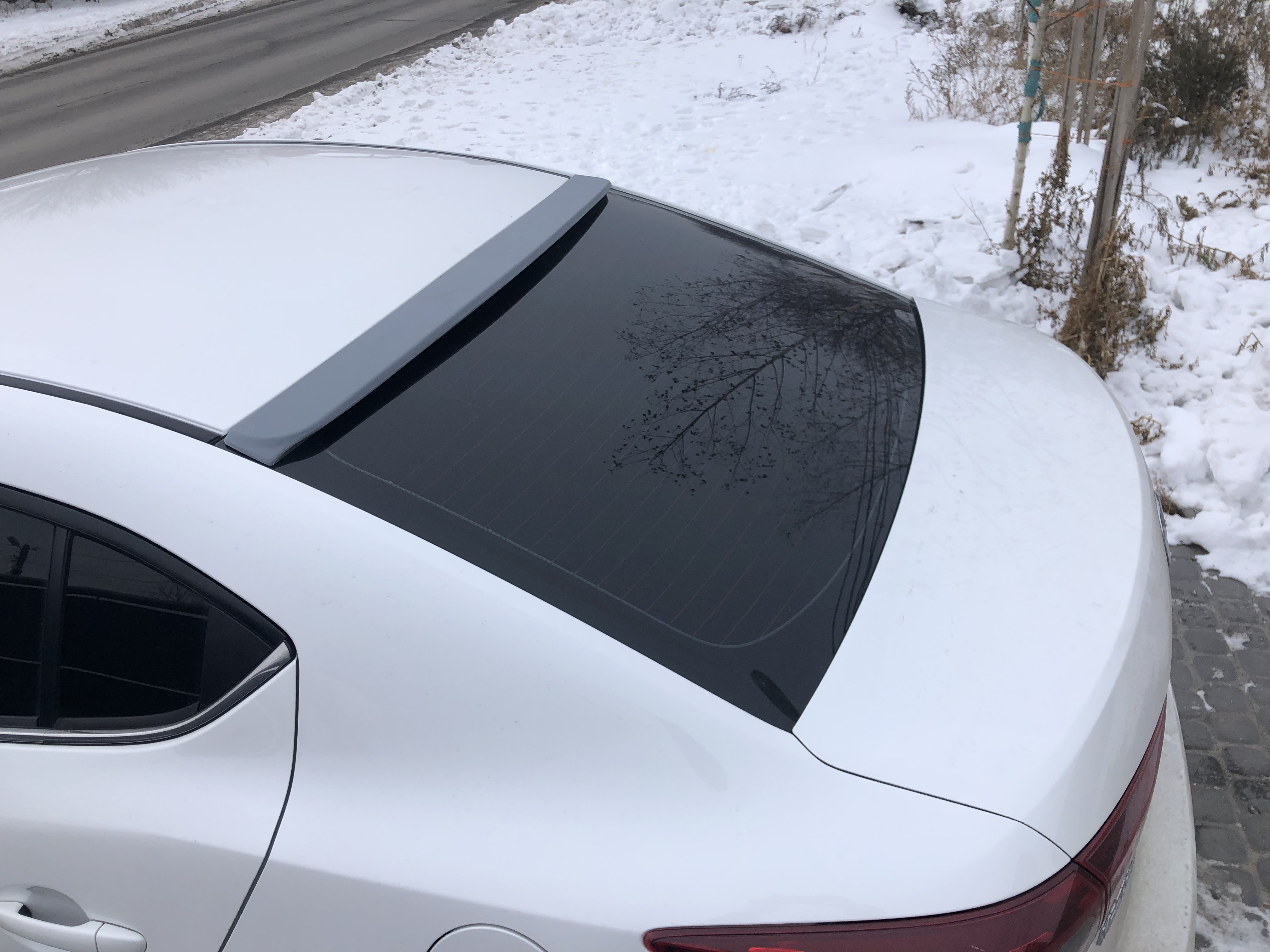 Козирок на скло Mazda 3 sedan 2013-2021 ABS пластик під фарбування 2