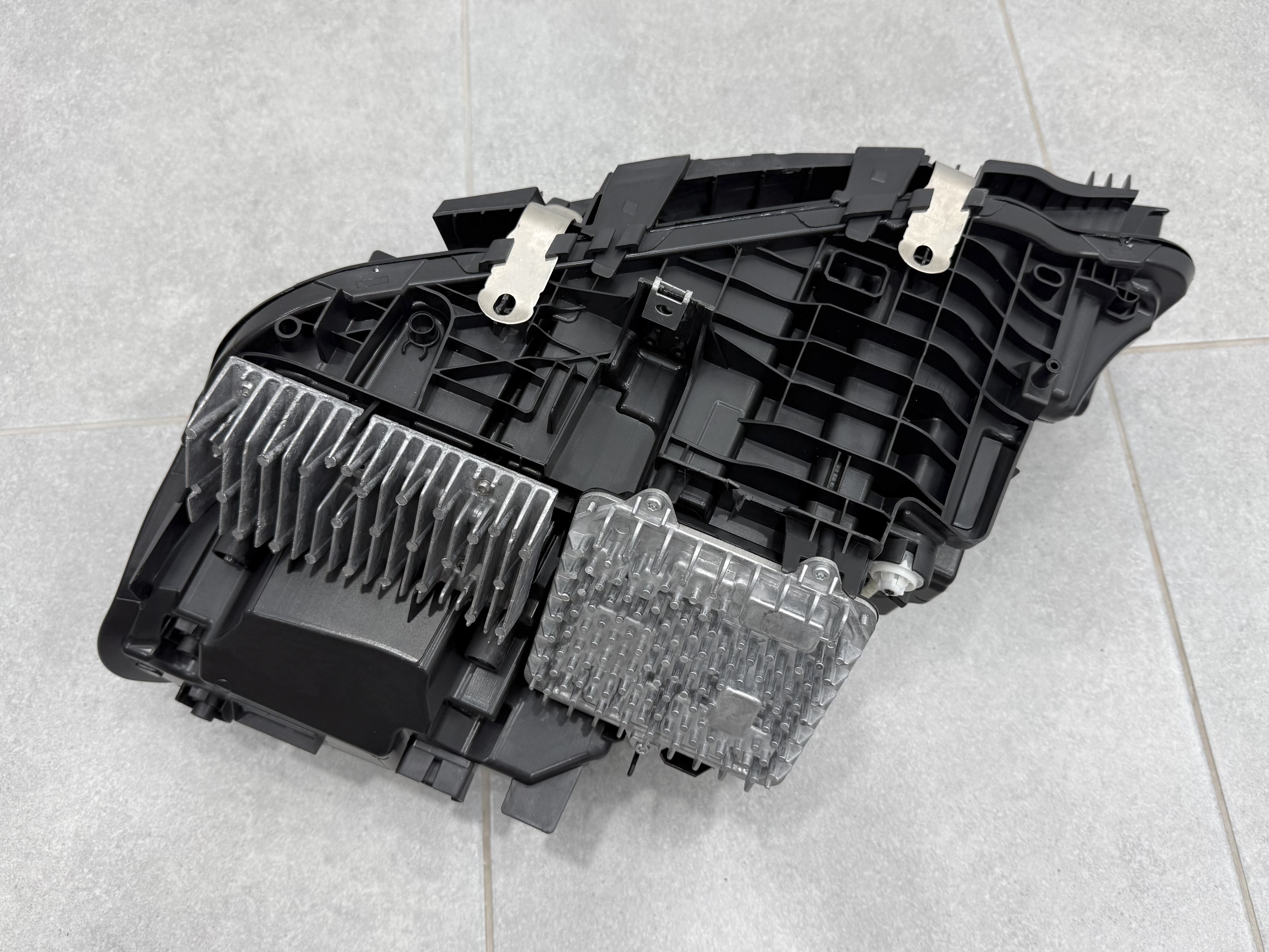 Фари LCI 2022+ рестайлінг Shadow Line для BMW G20/G21 2019-2022 2шт. із заміною бампера на 22+ / 2 РЕЖИМУ ДХО БІЛІ / ЖОВТІ 6