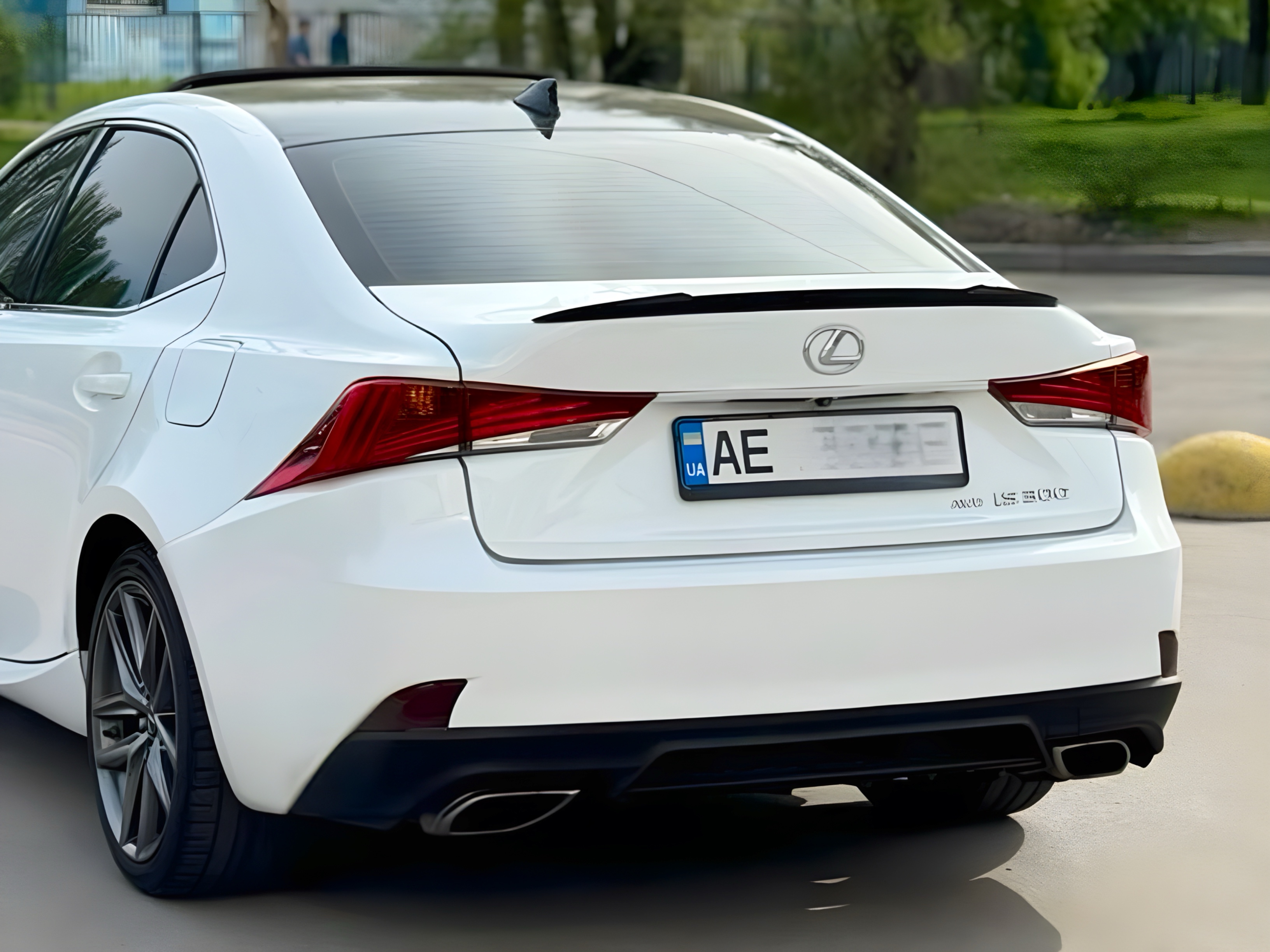 Спойлер лип багажника Lexus IS 2013-2020 ABS пластик, колір чорний глянець 3
