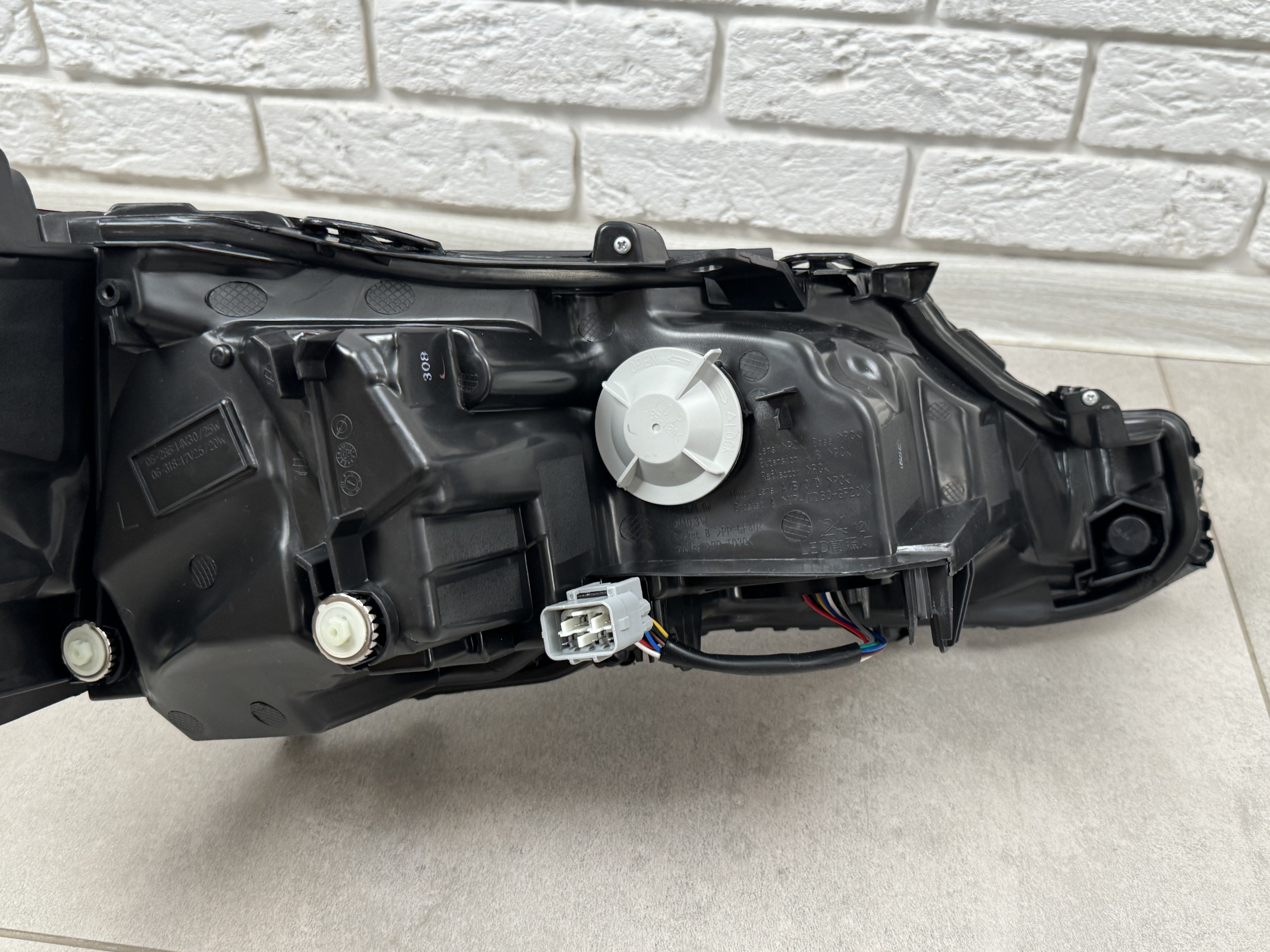 FULL LED ліва фара рестайлінг XSE 2021 для Toyota Camry 70 USA 2017-2024 6