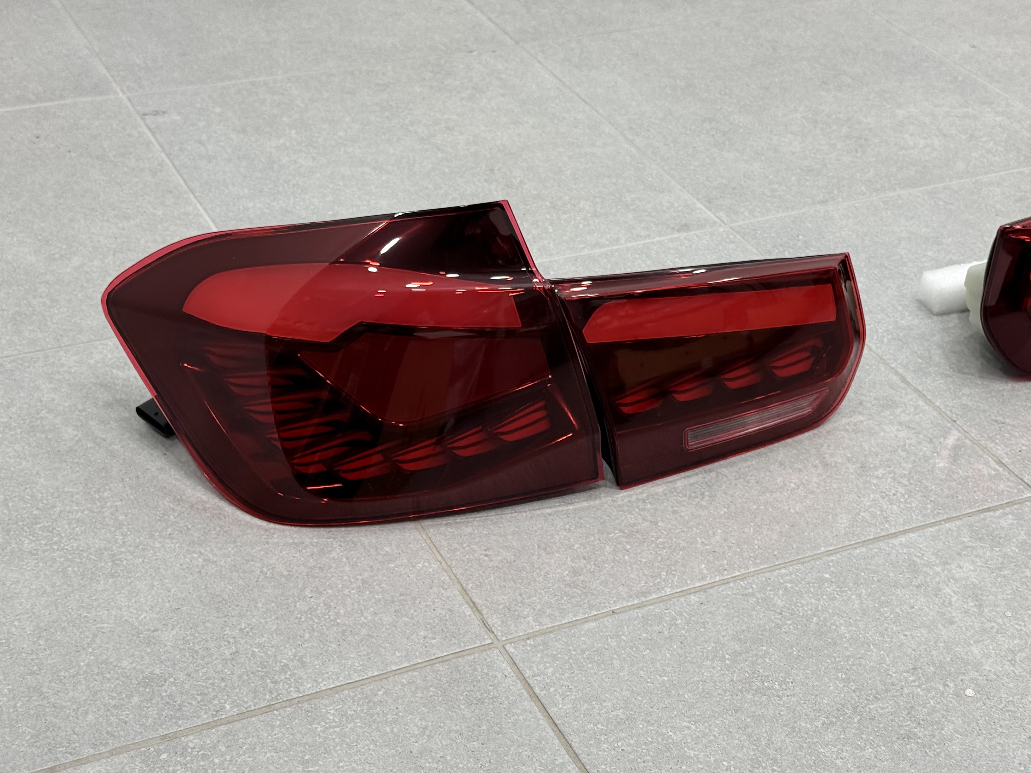Задні LED ліхтарі стиль M4 для BMW 3 series F30 2012-2018 червоні, комплект 4шт. 3