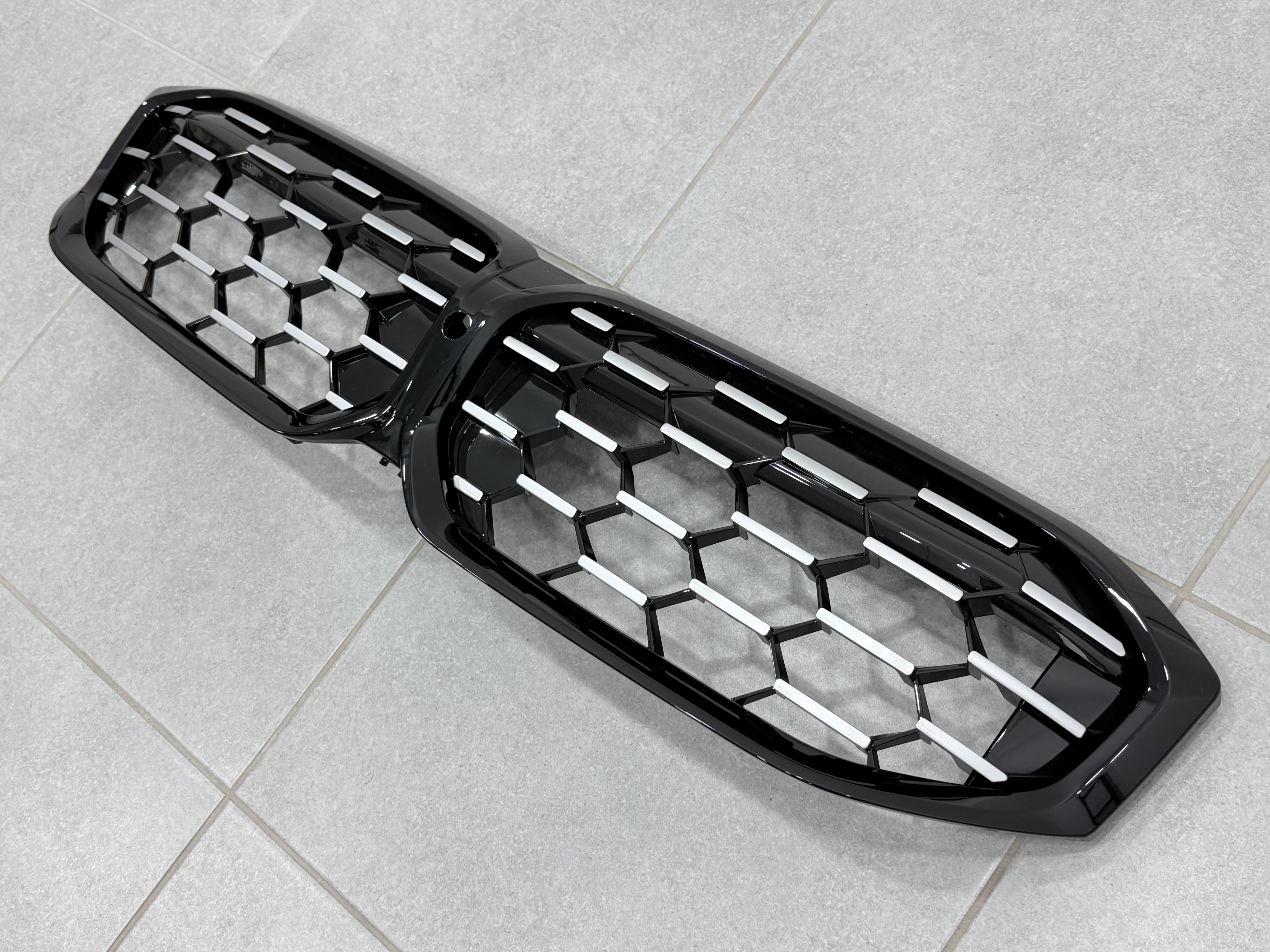Решітка радіатора соти Black / Silver BMW 3 series G20 G21 LCI 2022+ 51135A35800 6