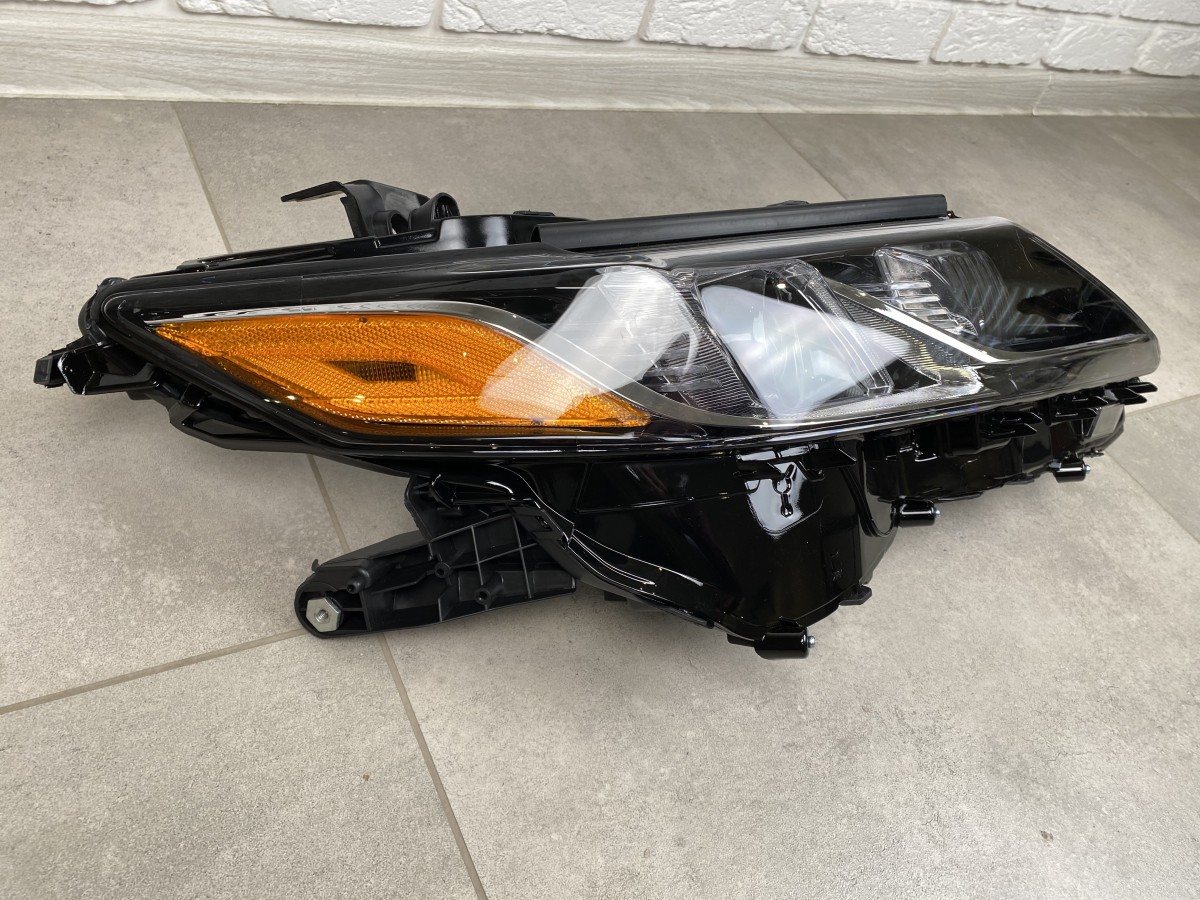 LED права фара Toyota Camry 70 LE SE USA 2017-2024 4