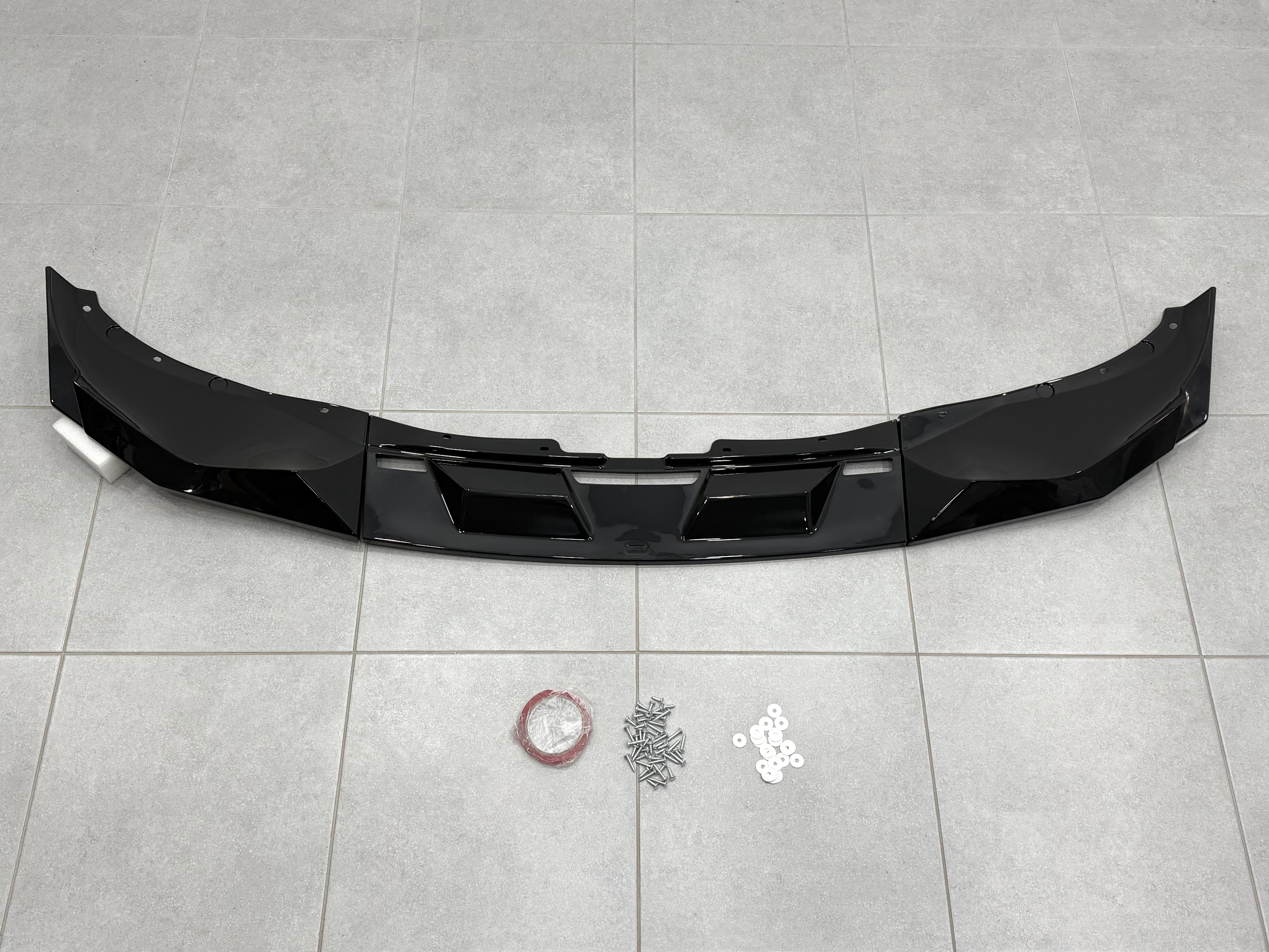 Юбка накладка переднього бампера BMW X5M G05 F95 2019-2022 ABS пластик, чорний глянець 3