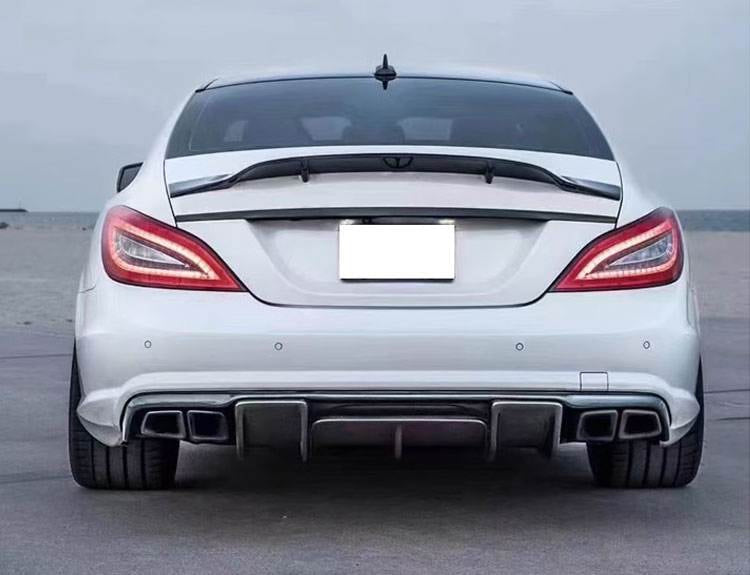Дифузор заднього бампера (для AMG-Line/CLS63 AMG 2011-2014, Карбон) 2