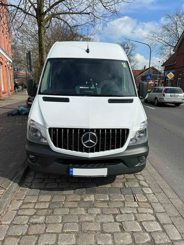 Передня решітка GT Panamericana Chrome (2013-2018) 5