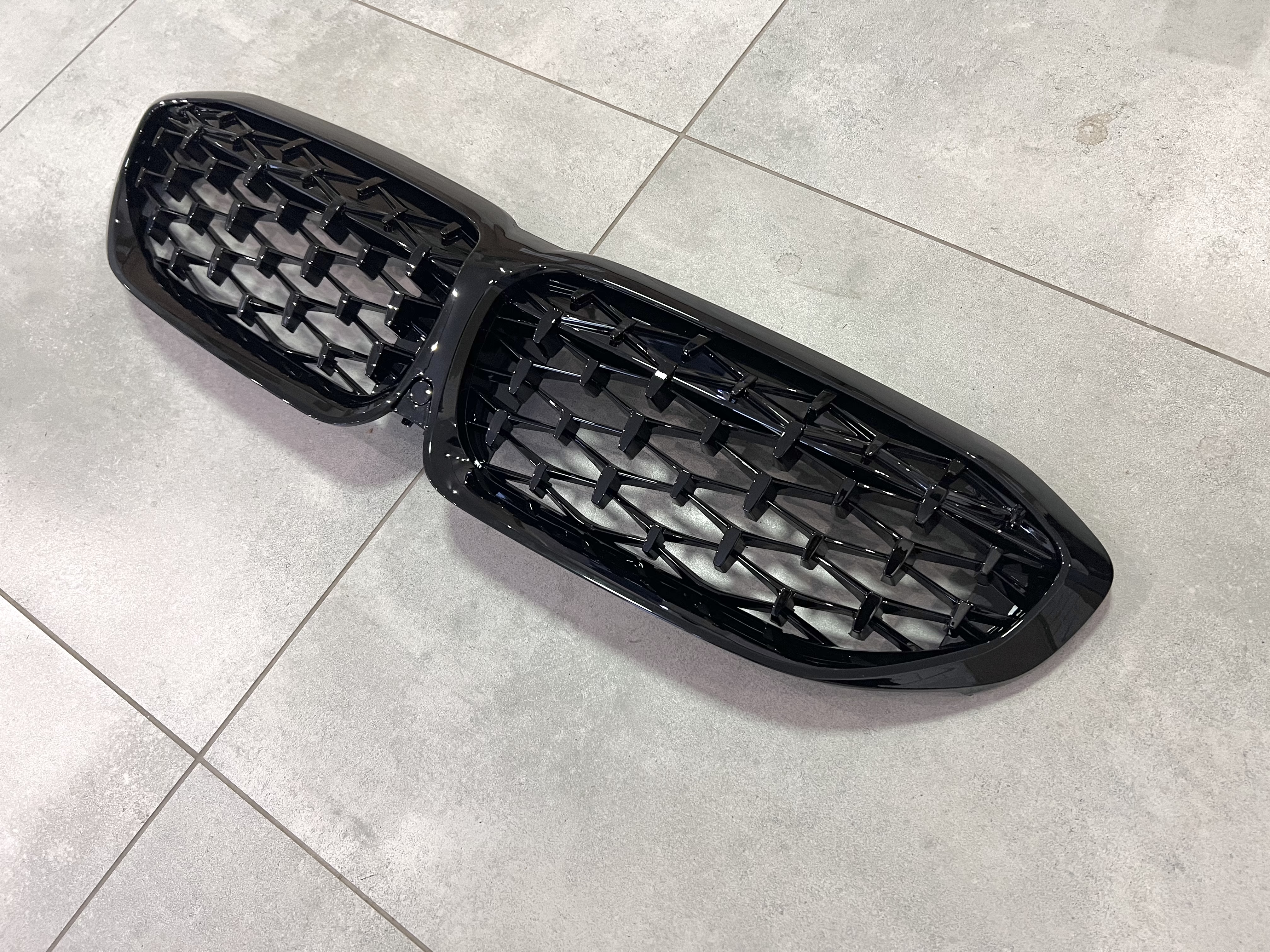 Решітка радіатора Diamond black BMW 3 Series G20 G21 2019-2022 чорний глянець 5