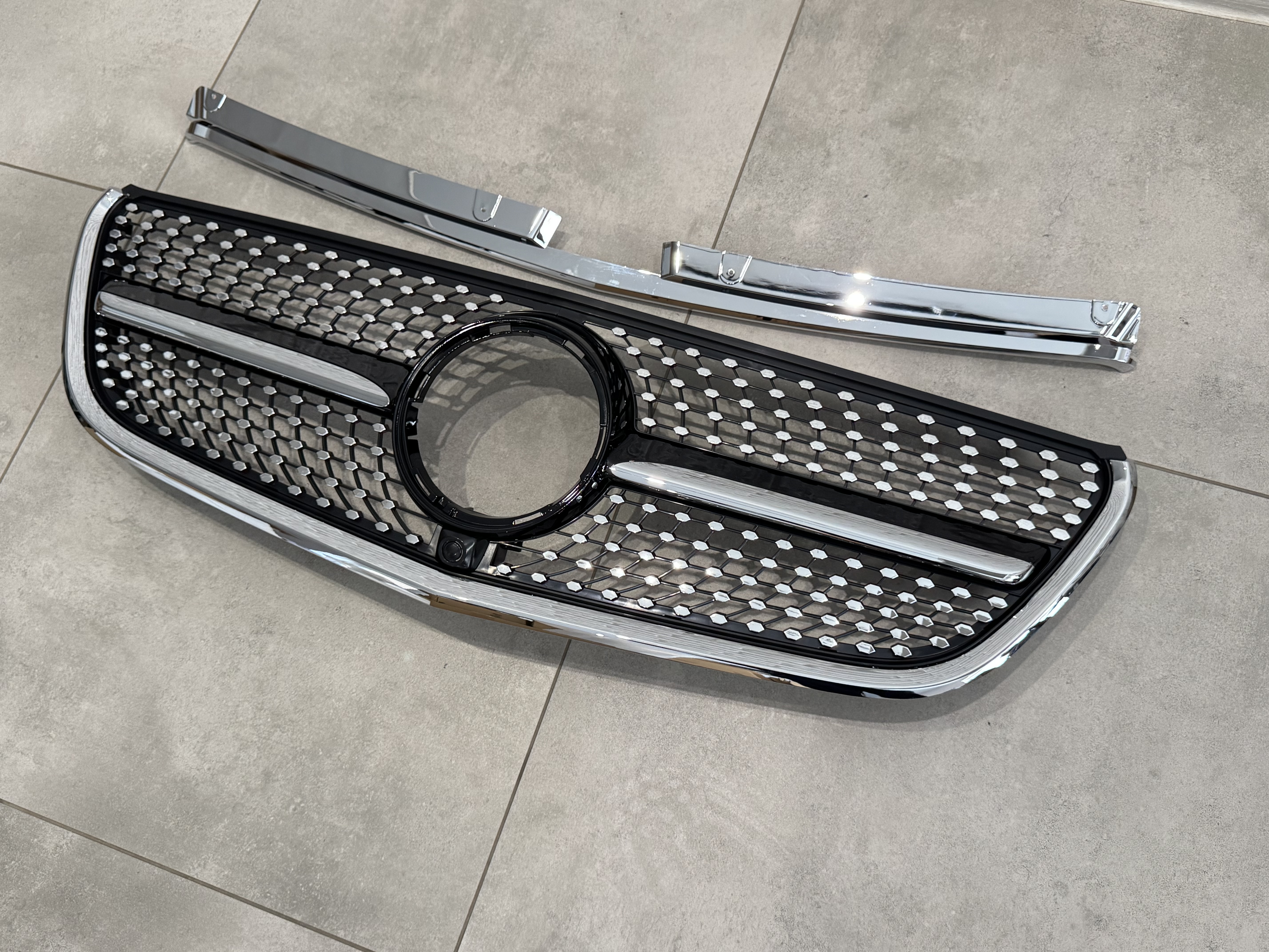 Решітка радіатора DIAMOND BLACK Mercedes Benz Vito W447 2014-2019 5