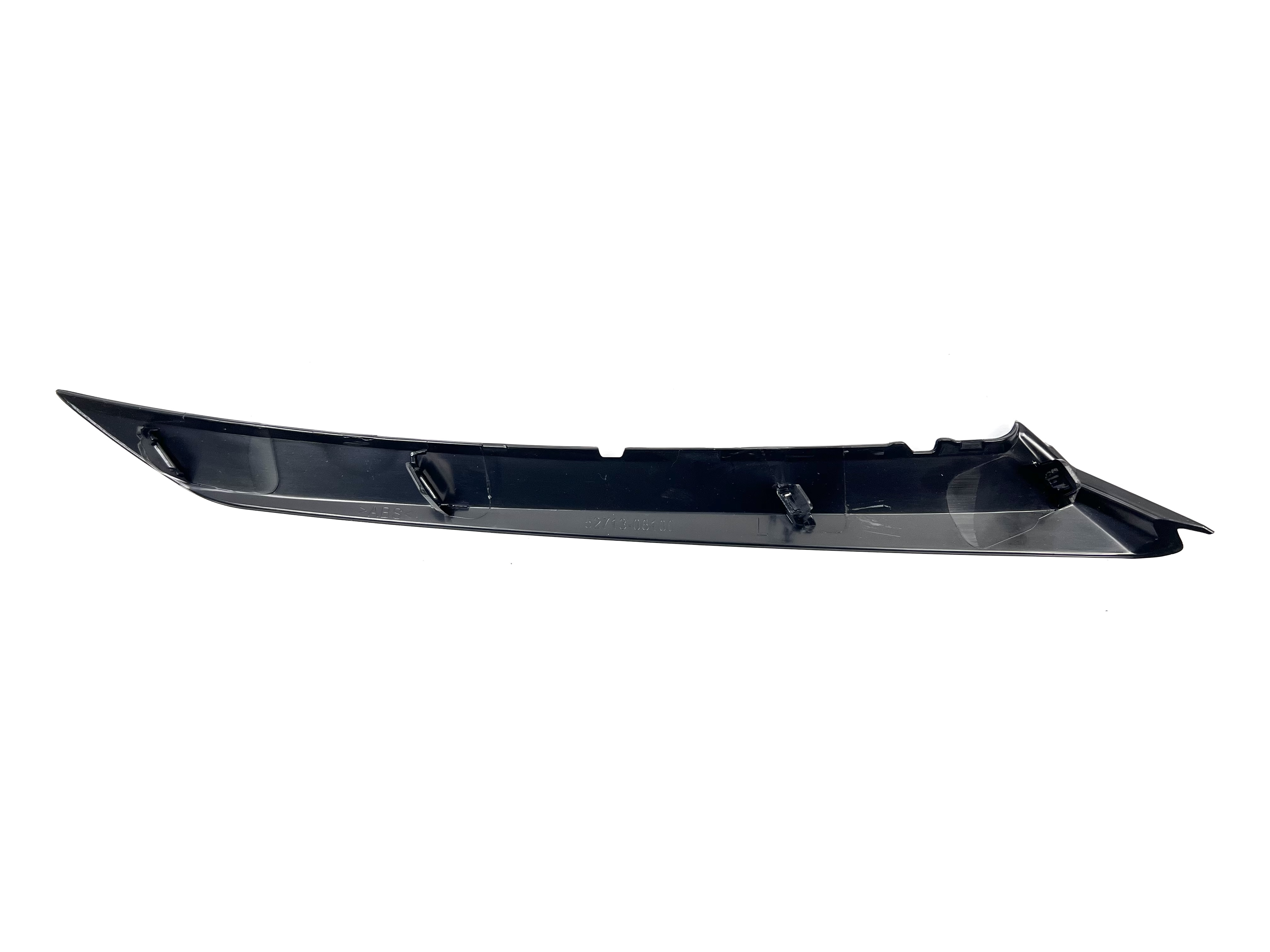 Накладка бампера під фару ліва Toyota Camry SE / XSE 70 2018+ 3